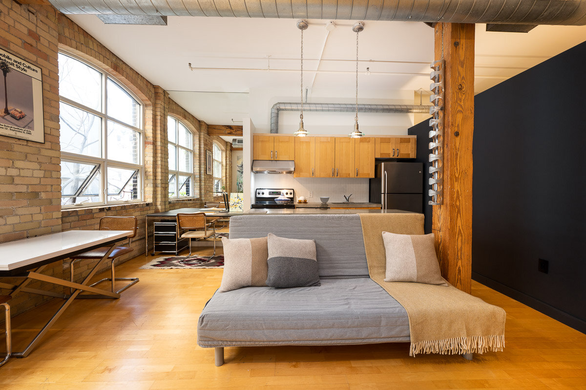 304 383 Adelaide St-3.jpg