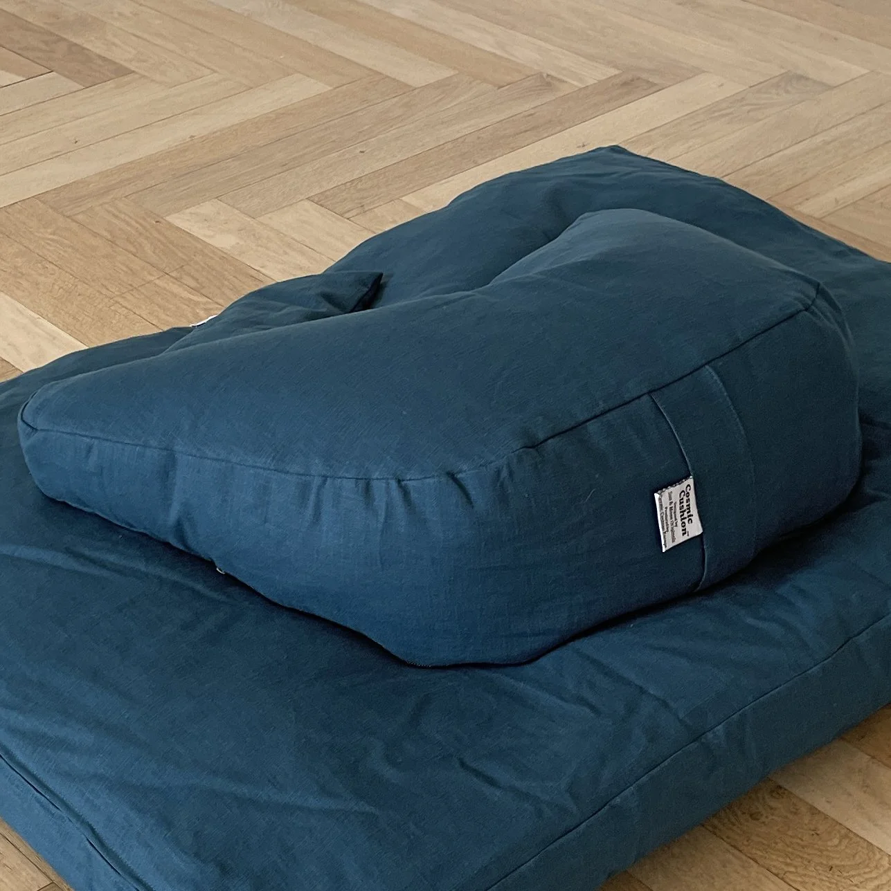 CC_Petrol_kvadrat_BV_2045.jpg