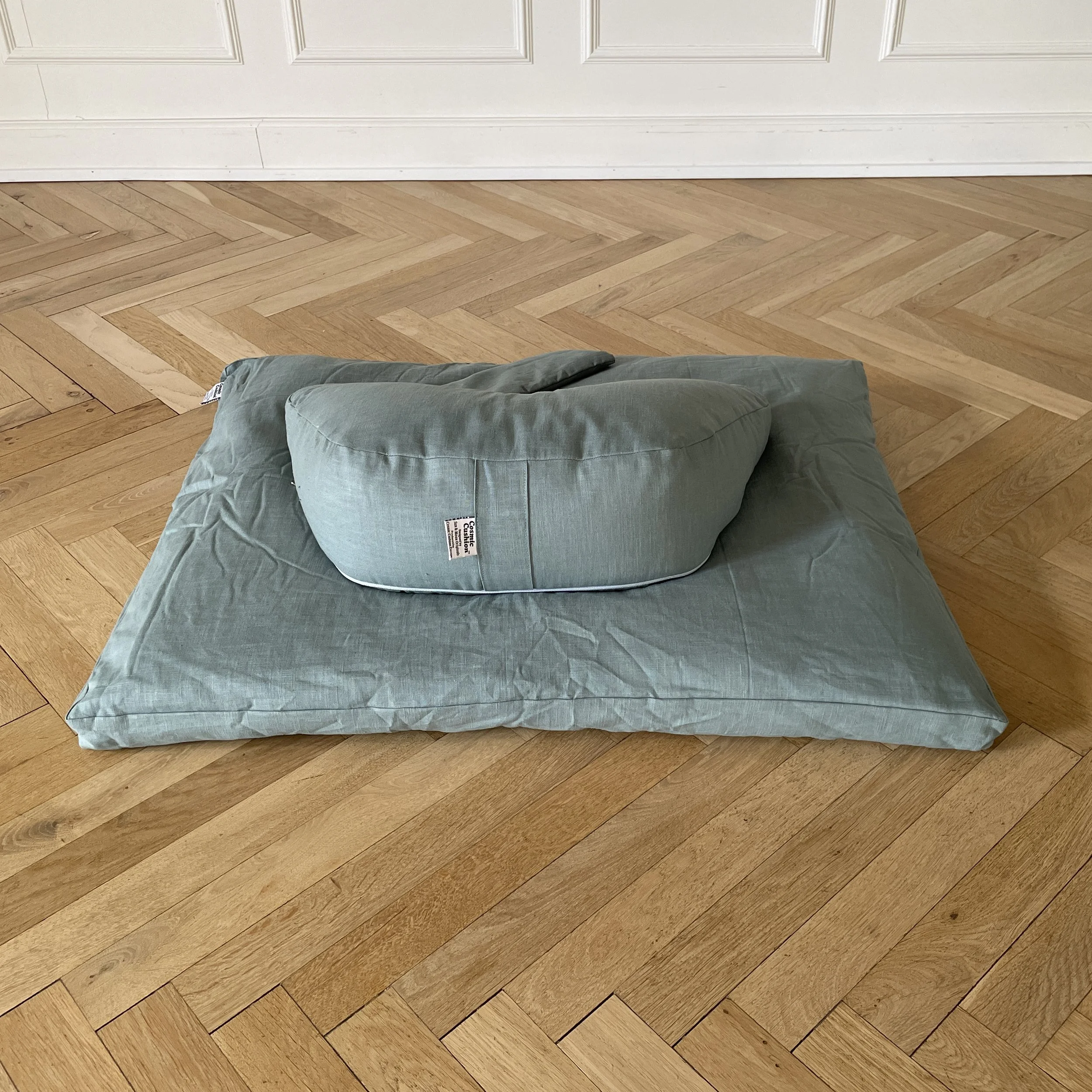 Dark Old Green_kvadrat_2026.JPG