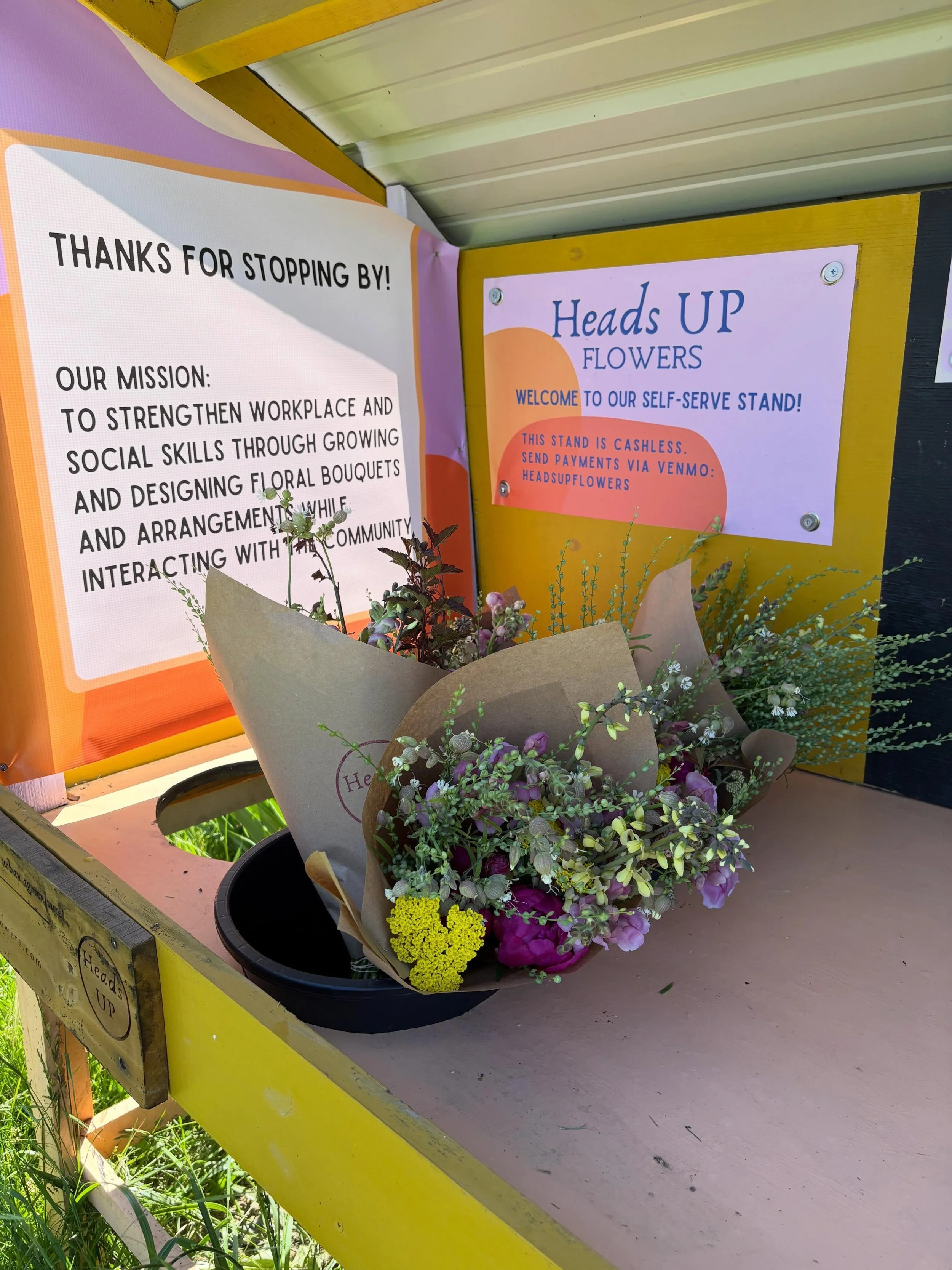 🌸💕🙌🏼Stand is open!!🌸💕

Did you know the garden has been a job training program since 2025? Check out everything we are about at: www.headsupflowers.com