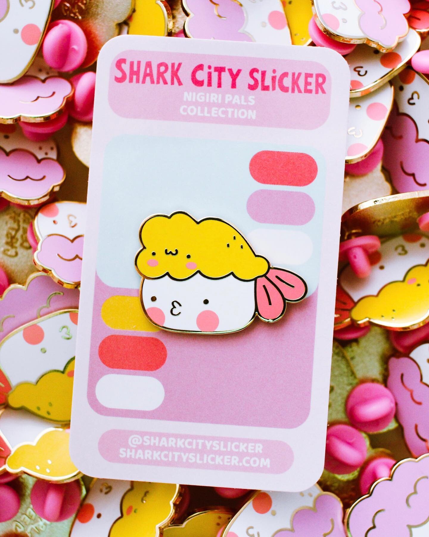 This little pal is ready to go!
.
When I was working on the mock-up pin art, I started moving some swatches around which resulted in this here arrangement. I loved it and decided to make it part of the packaging. If you need it to be a &ldquo;thing&r