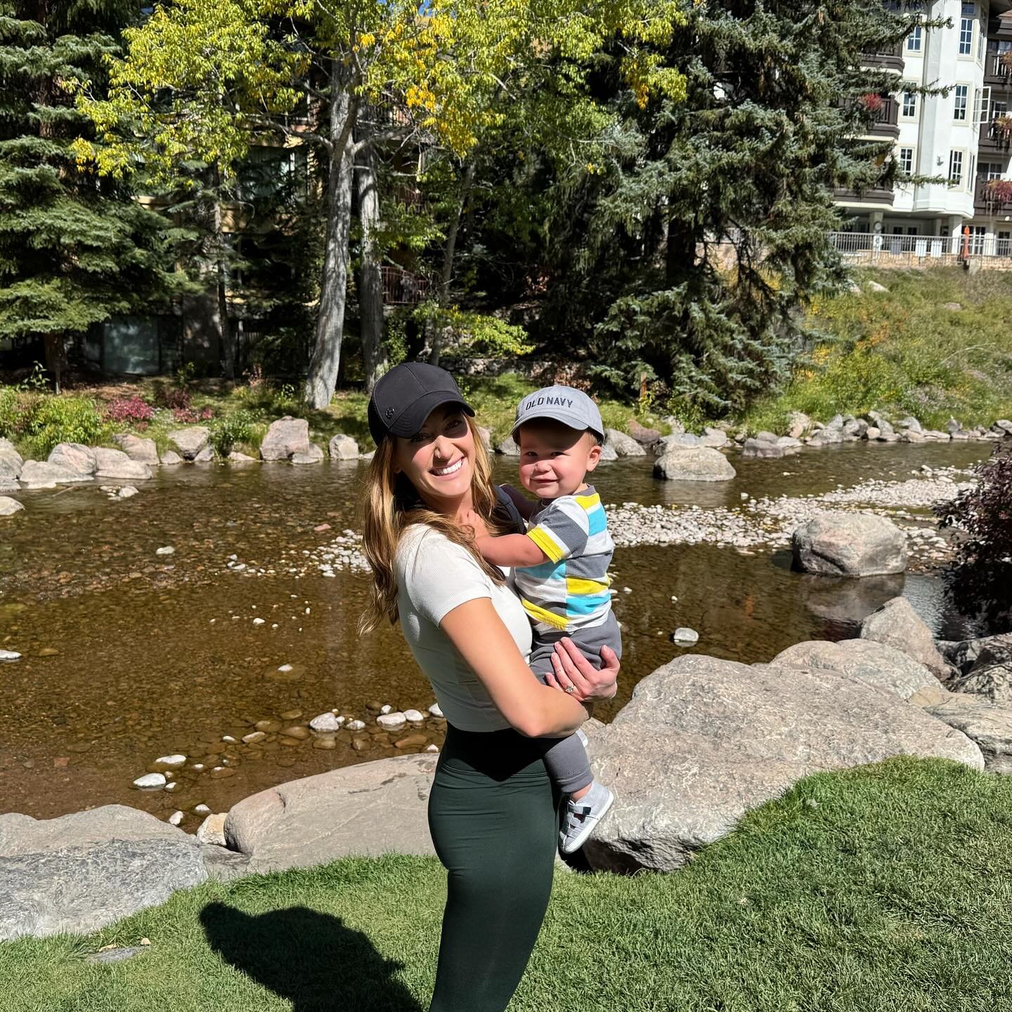 Weekend in the 🏔️ with koala 🐨 and familia