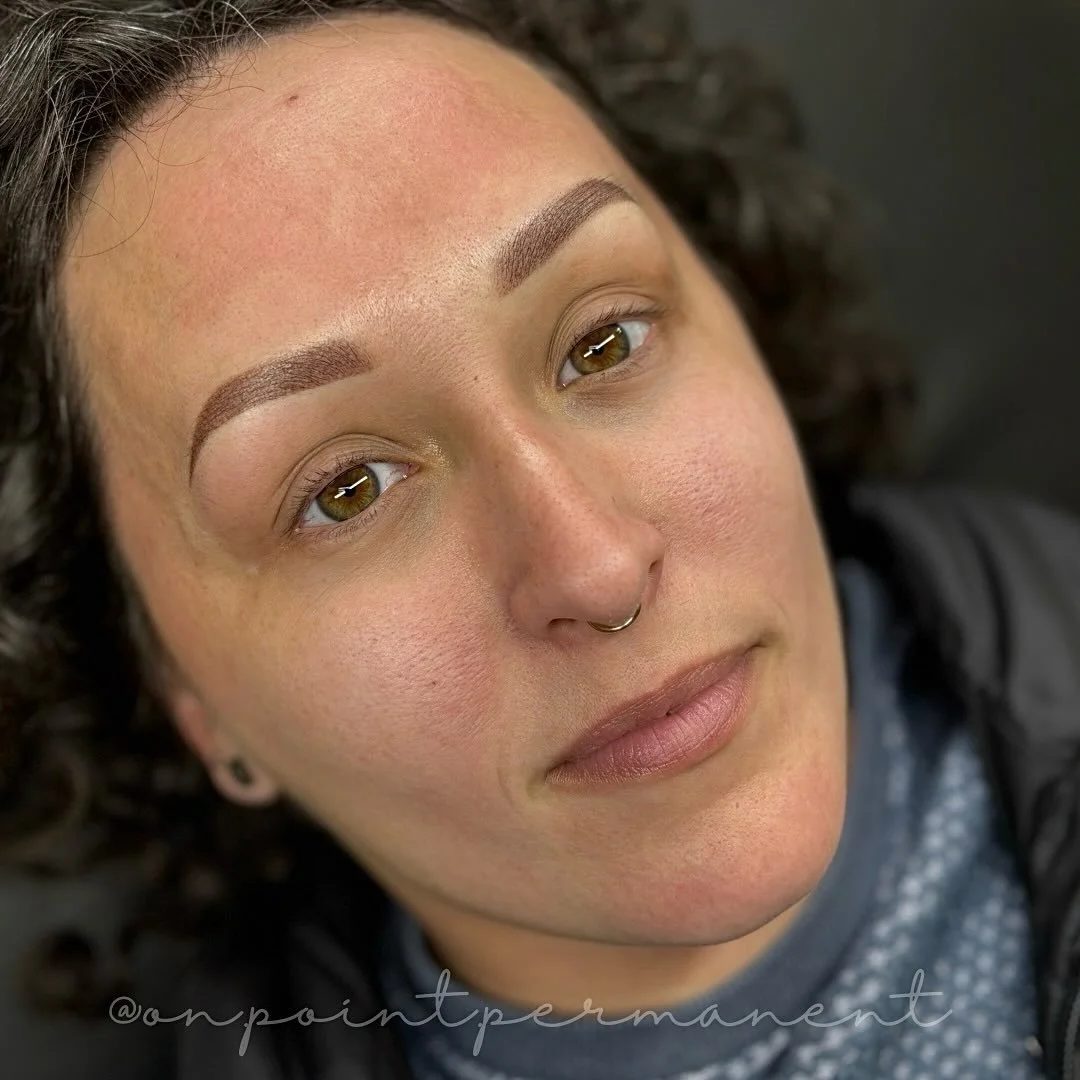 Refresh on these previously powdered brows! 💨🔥