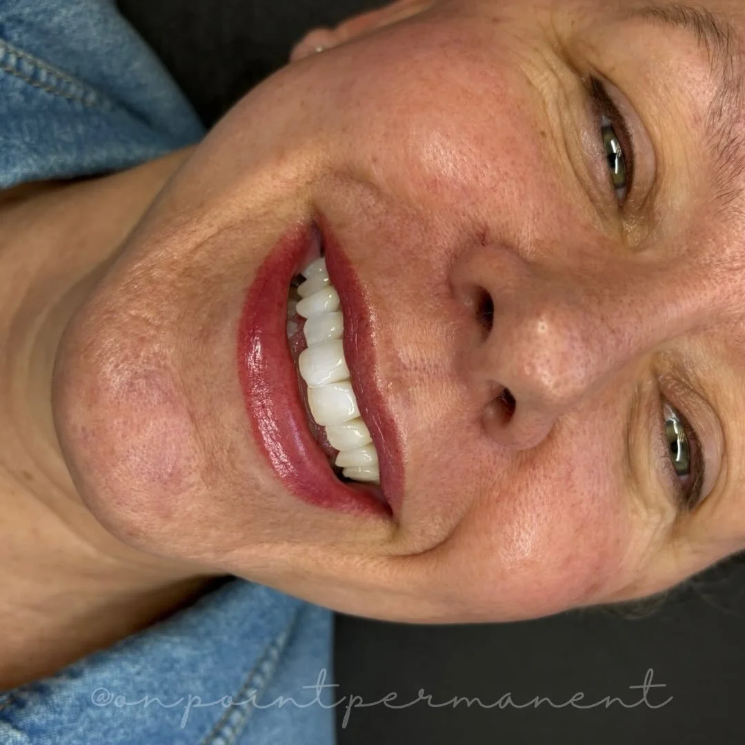 Strawberry glaze 🍓 👄 

Fresh lip blushing that will leave her with a healthy glow that she can gloss and go &mdash;> 🏋️&zwj;♀️

#powderbrowstattoo #permanentmakeup #browtattooing #denversbest #denverrealestate