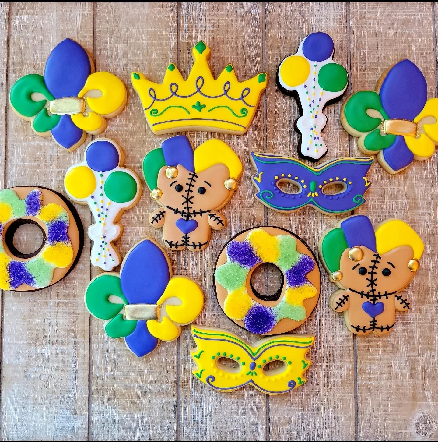 Mardi Gras Cookies2.jpg