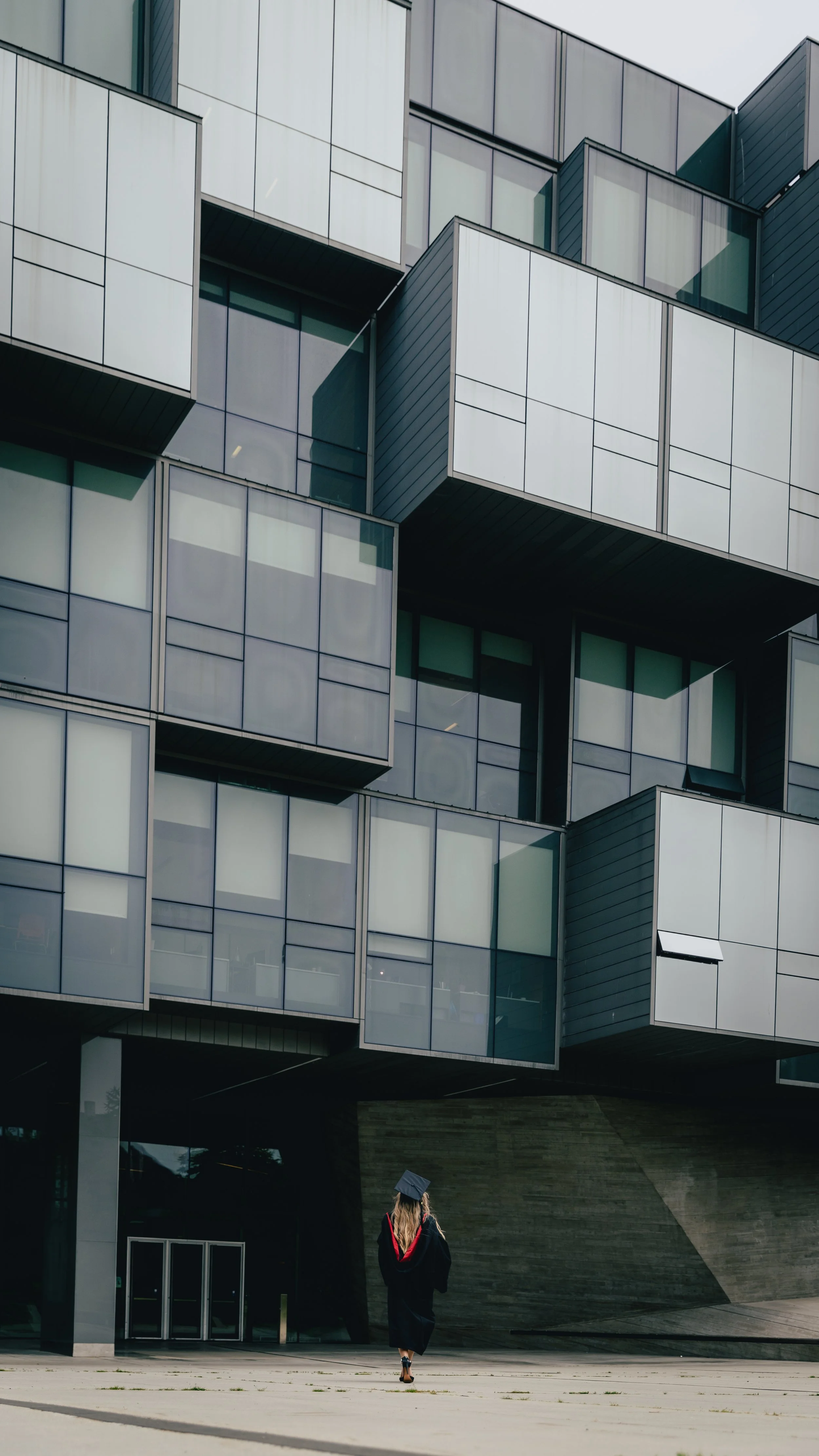 UBC Grad Cindy-9898.JPG