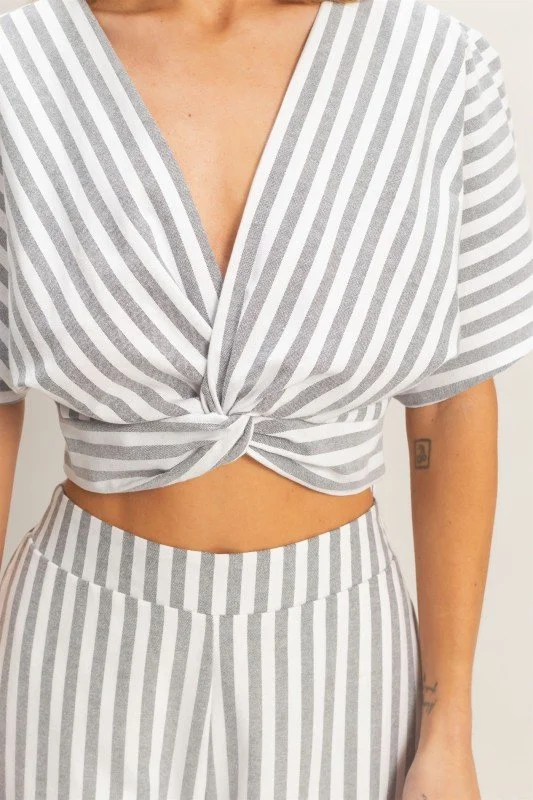 striped front twist top