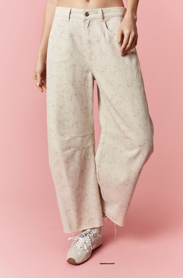 Daisy-Floral Print With Solid Side Washed Barrel Pants