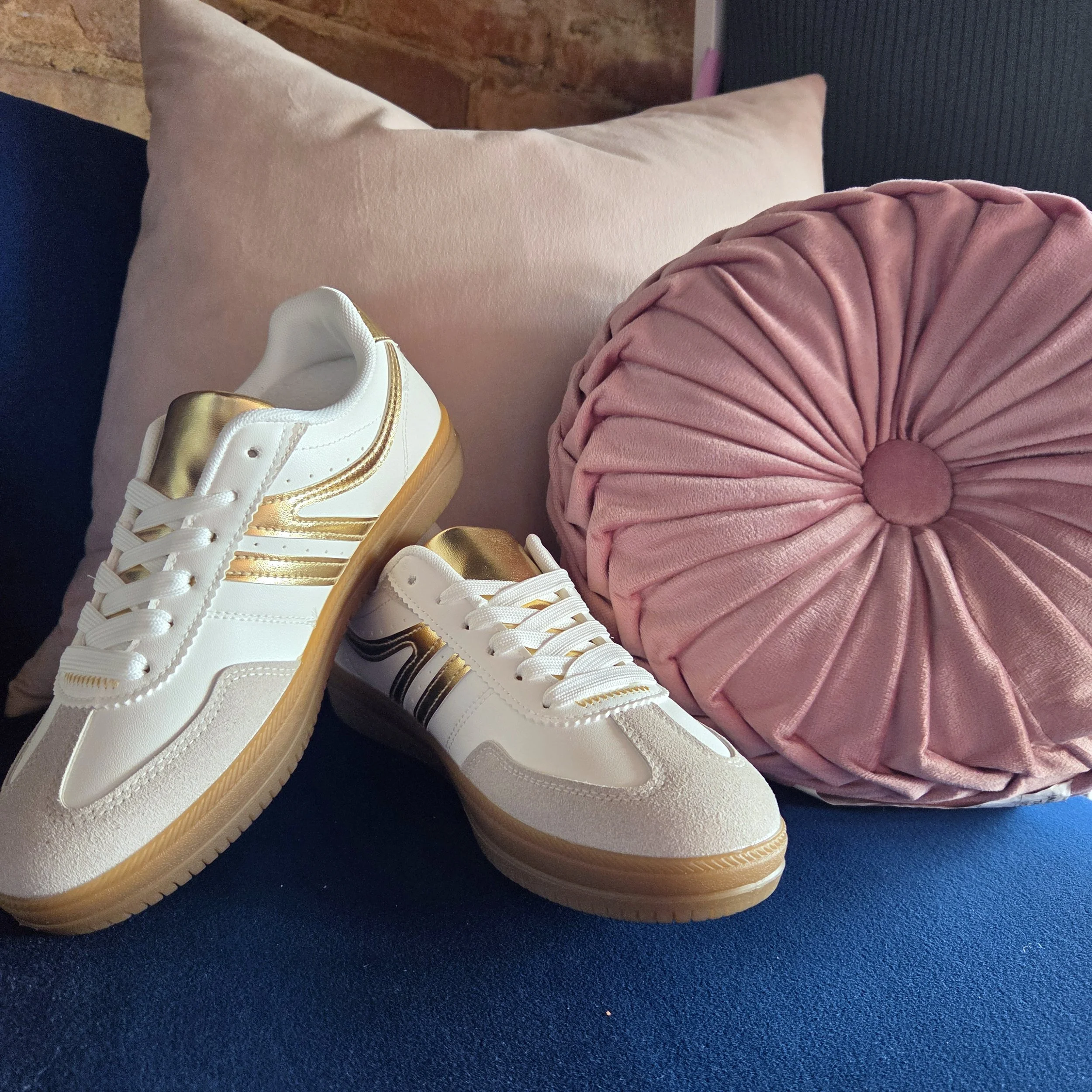 White Everyday Sneakers with Metallic Gold Detail
