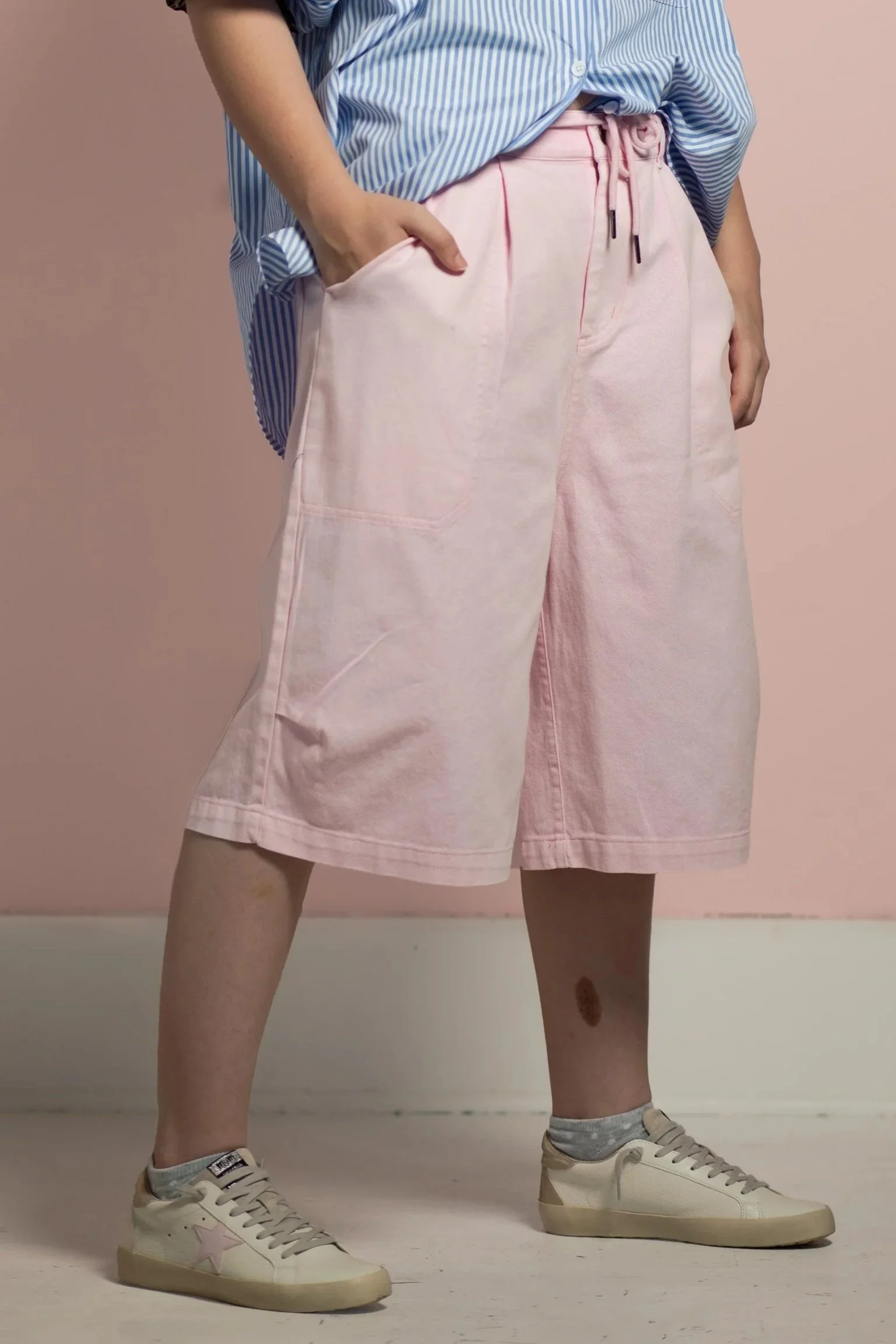 Drawstring Waist Wide Leg Jorts