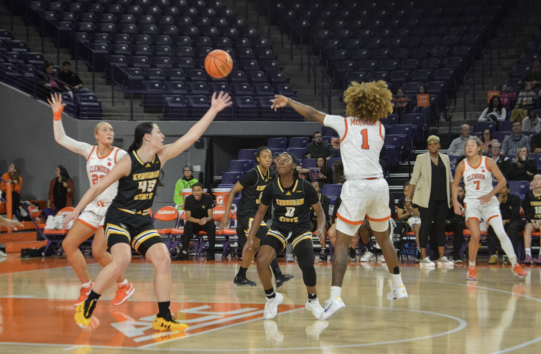 Clemson Tigers Dominate in Second Half Surge over Kennesaw State