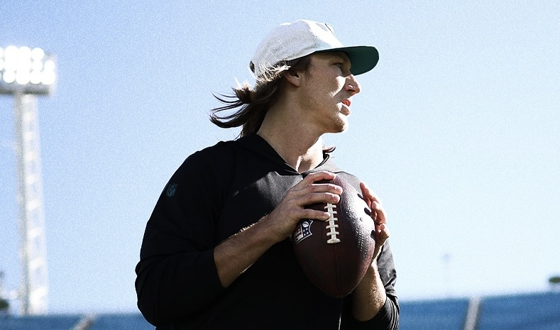 Jaguars Fall to Texans 23-20 Amid Trevor Lawrence Injury Controversy