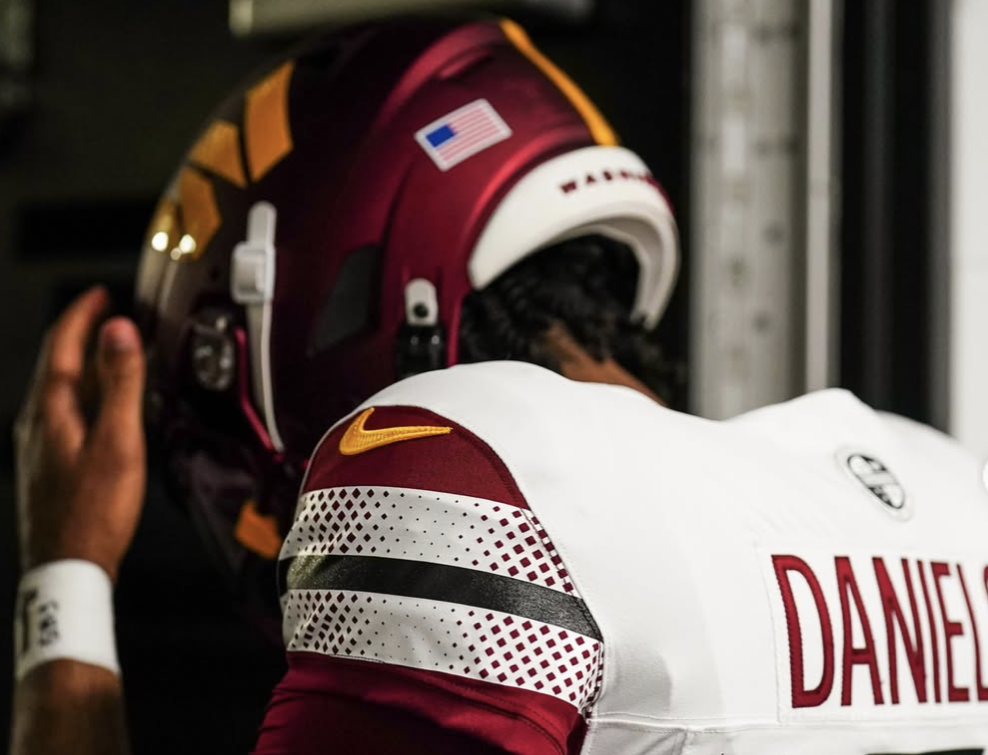 Jayden Daniels Stuns Chicago with Miraculous Last-Second Touchdown