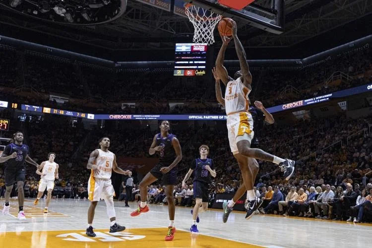 Vols Cruise to Victory: Undefeated Streak Continues with Dominant Win