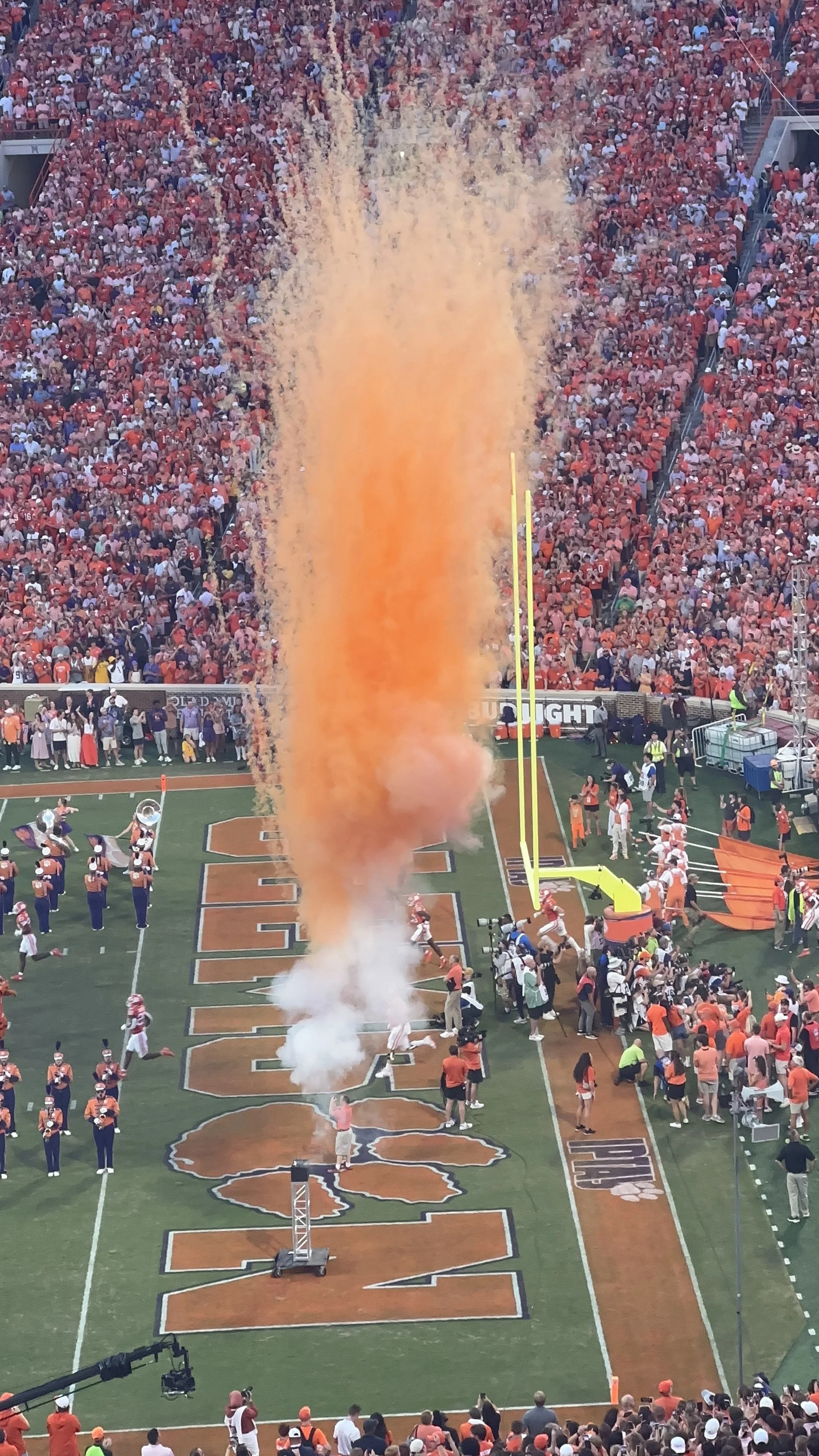 LSU SHOCKS Death Valley: Tigers Pull Off STUNNING Upset Against #4 Clemson
