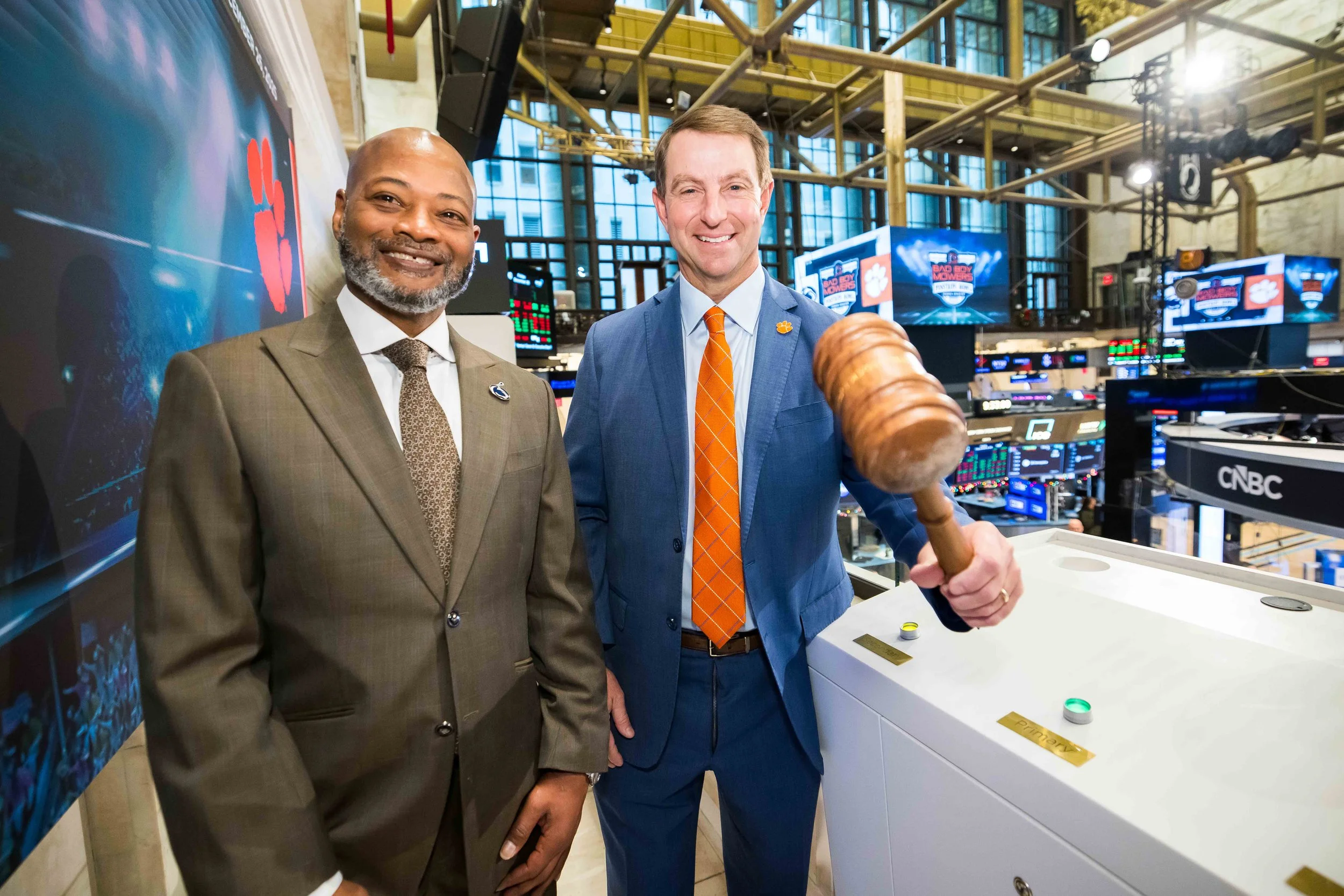 Terry Smith [L] and Dabo Swinney [R] on Platform.jpg