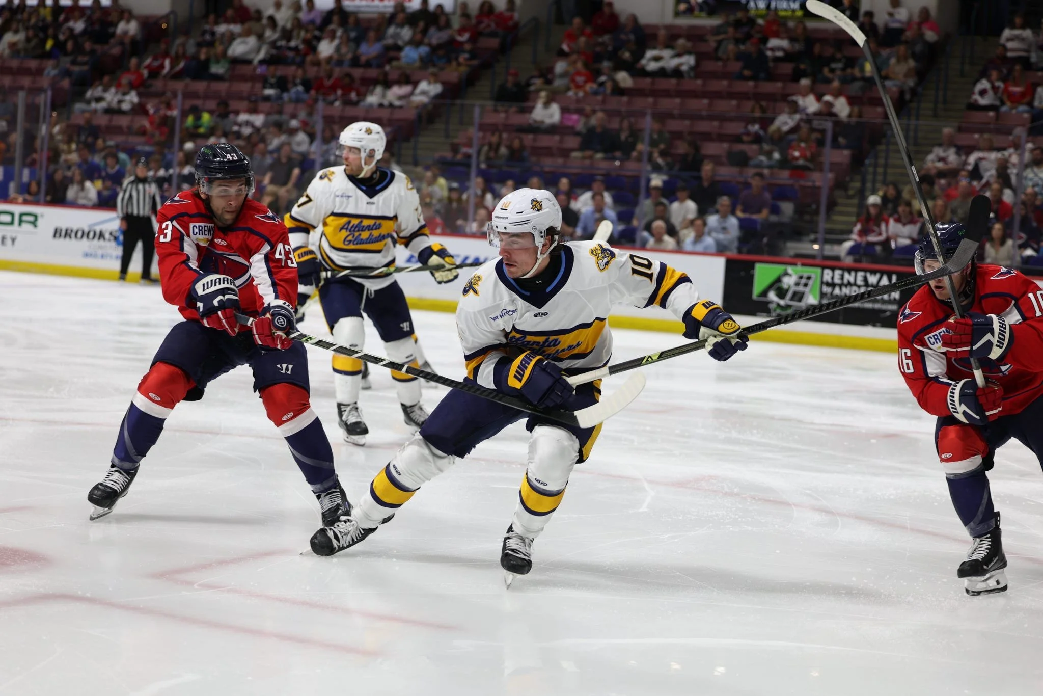 Atlanta Gladiators Fall 3-2 to South Carolina Stingrays in Physical Game 1 of ECHL South Division Semifinals
