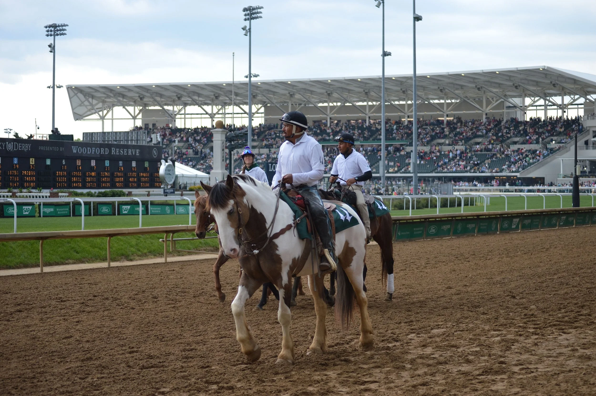 152nd Kentucky Derby 2026 original photography capturing Golden Tempo's historic win at Churchill Downs. Photos: Dez Barnes