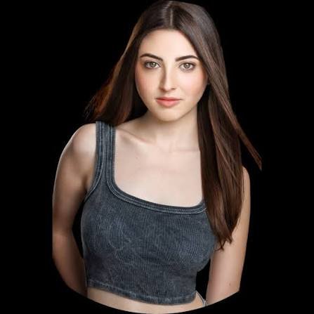 You can hear the incredibly talented Maddi Lasker on the latest Disney's Descendants album as well as on many other projects including the a cappella documentary, Just Sing, which was featured at the 2025 Tribeca Film Festival.  Let's go, Maddi!