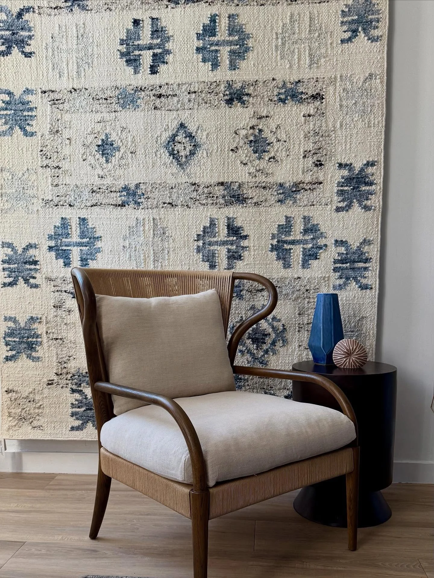 Clearly I&rsquo;m a designer NOT a photographer&hellip;but how good is this new chairs? And rug?! 
October&rsquo;s floor model clearance is happening at @shopfiorehome to make room for new pretties. 
My upcoming SHOPPING trip to high point market is 