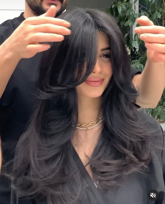 Why You Should Get Your Hair Cut Every 6 Weeks