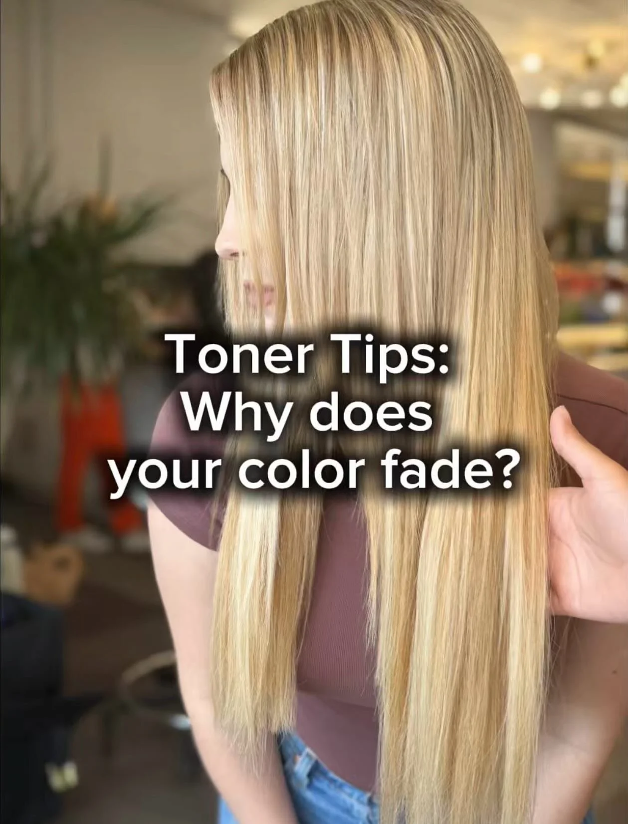Why does your color fade so fast? 👀
The truth is, a few small habits might be working against your hair color.
Swipe through to see the top reasons your toner fades faster than it should and what you can do to keep your color fresh and salon-vibra