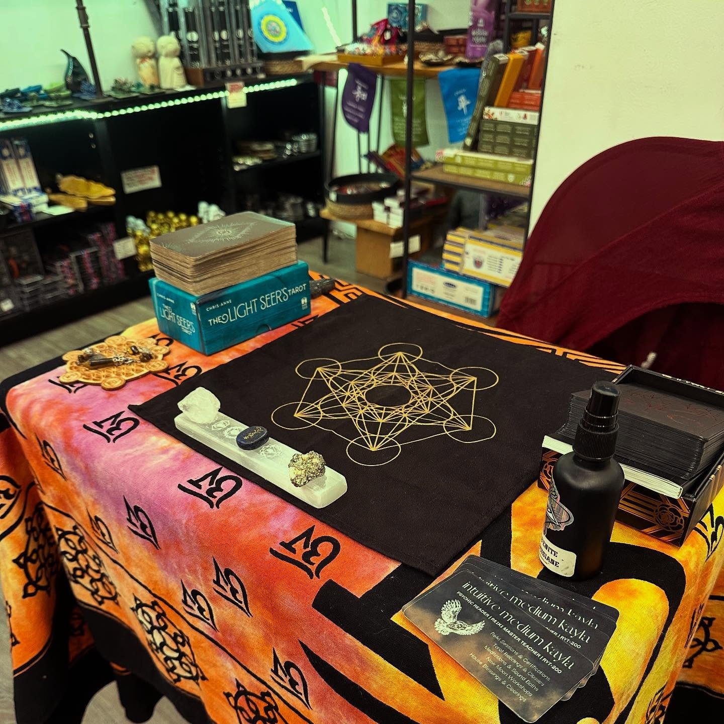 Back at it! Missed shop life. Come explore, get to know the staff, check out the goods, and visit me for some cards and loving energy. Reading at @earthselements until 2pm today.