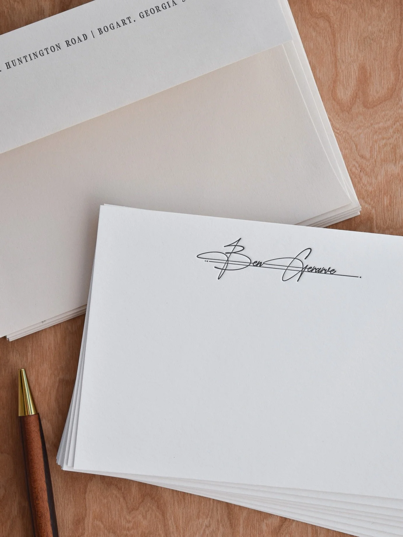 You heard it here, 🐌 mail isn&rsquo;t dead!

Personal stationery conveys a certain level of thought and care that email or text just simply can&rsquo;t match. And who doesn&rsquo;t love getting notes in the mail!? 💌

#letterpress #letterpresslove #
