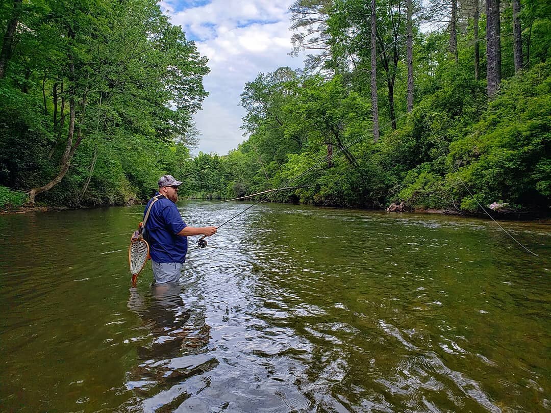 Chris and his father getting out with @knightlifeflyfishing for some early morning fishing before the heat of the day came in. The small ones were hungry with fish hitting the net all morning. Bigger fish have already made there way to the deeper run