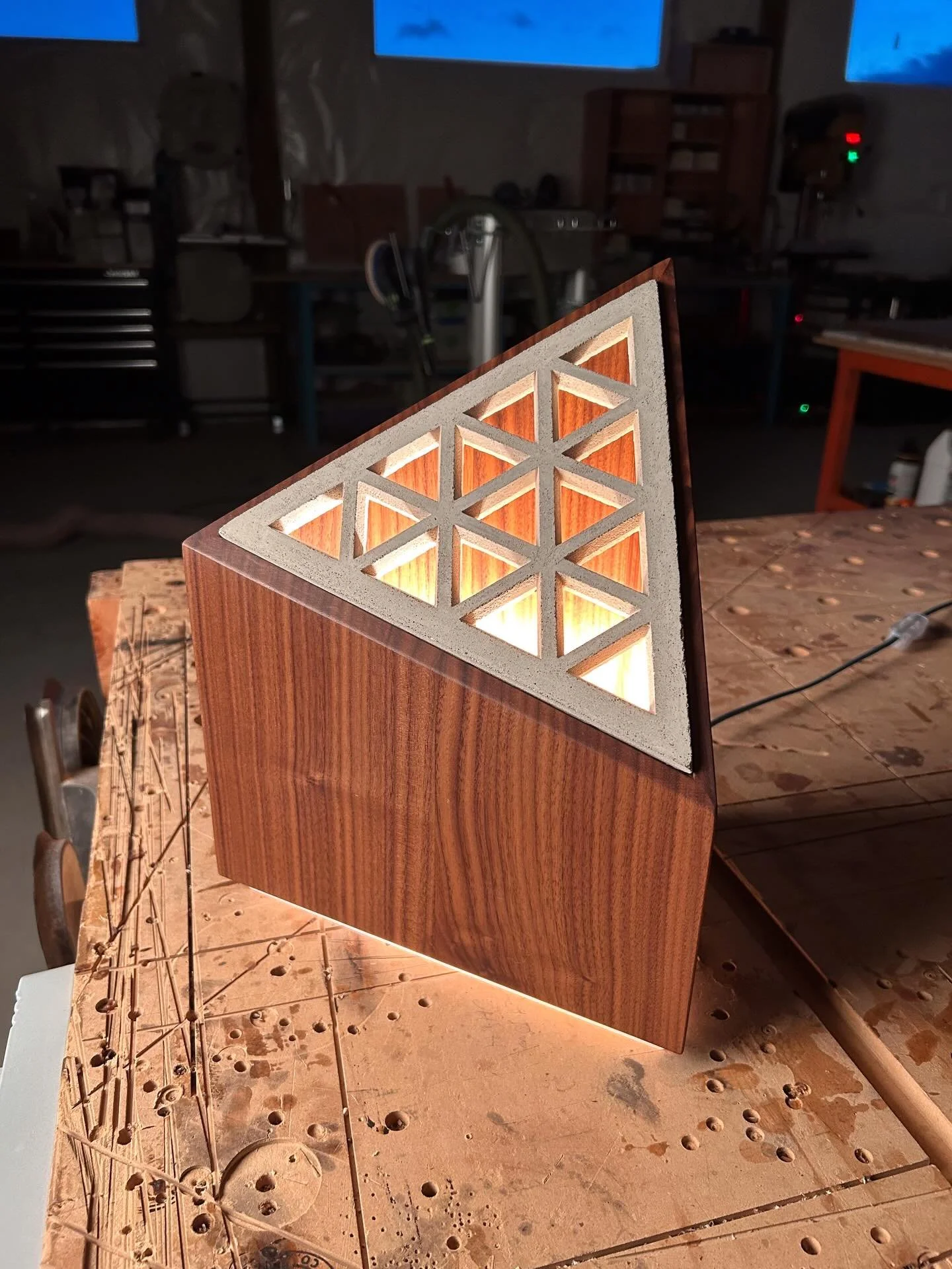 Introducing the Peak Lamp.
Modern Brutalism in Walnut and Concrete. 
Sculptural by day, atmospheric by night.
.
.
#lampdesign #lamplight #tablelamp #handmadedesign