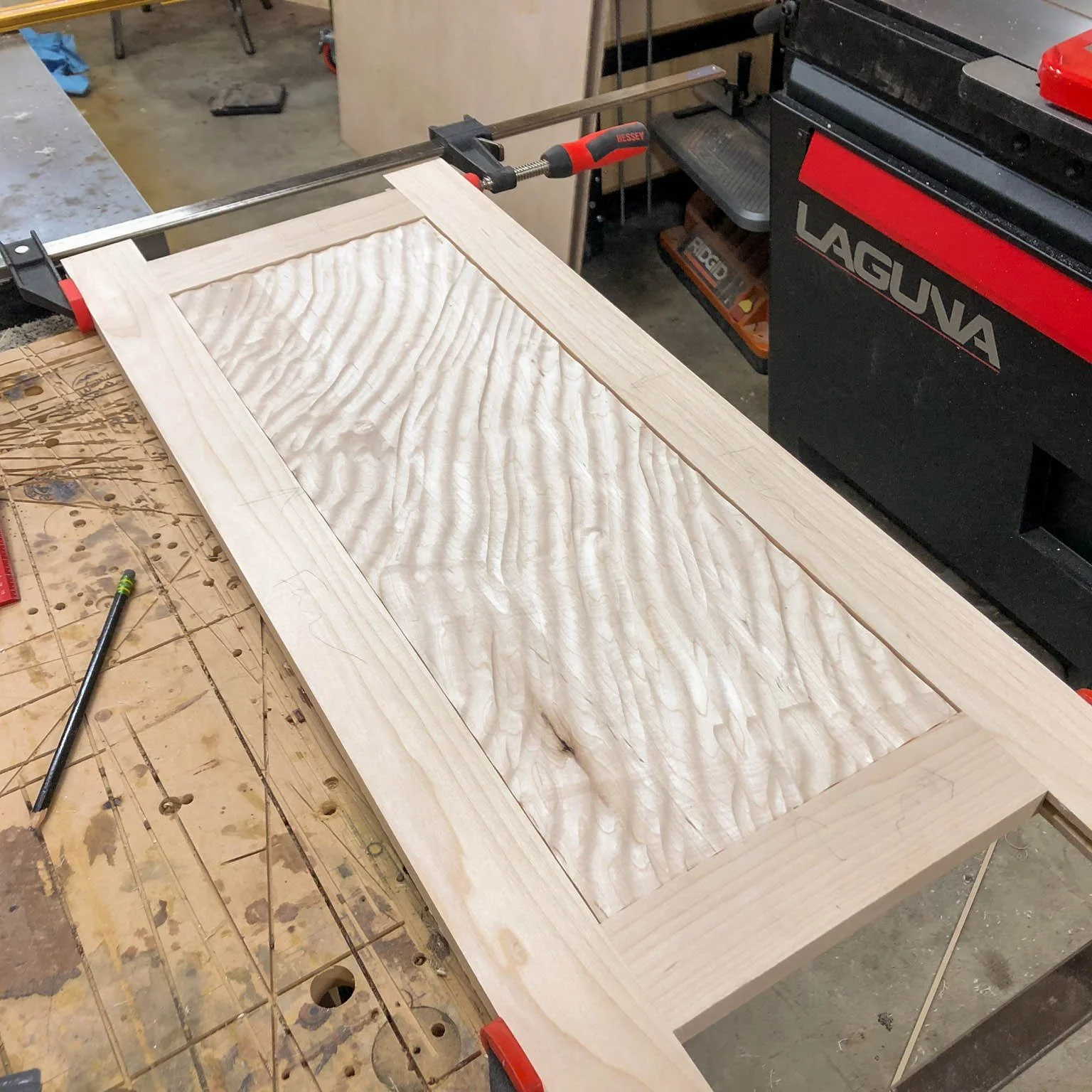 Trying my hand at adding texture to a cabinet door front. The sculpted channels help add an organic feel to the piece.

#woodworking #furnituredesign #interiordesign #wenatchee #centralwashington #westridgewoodco #furnituremaker #handmade #cabinetry 