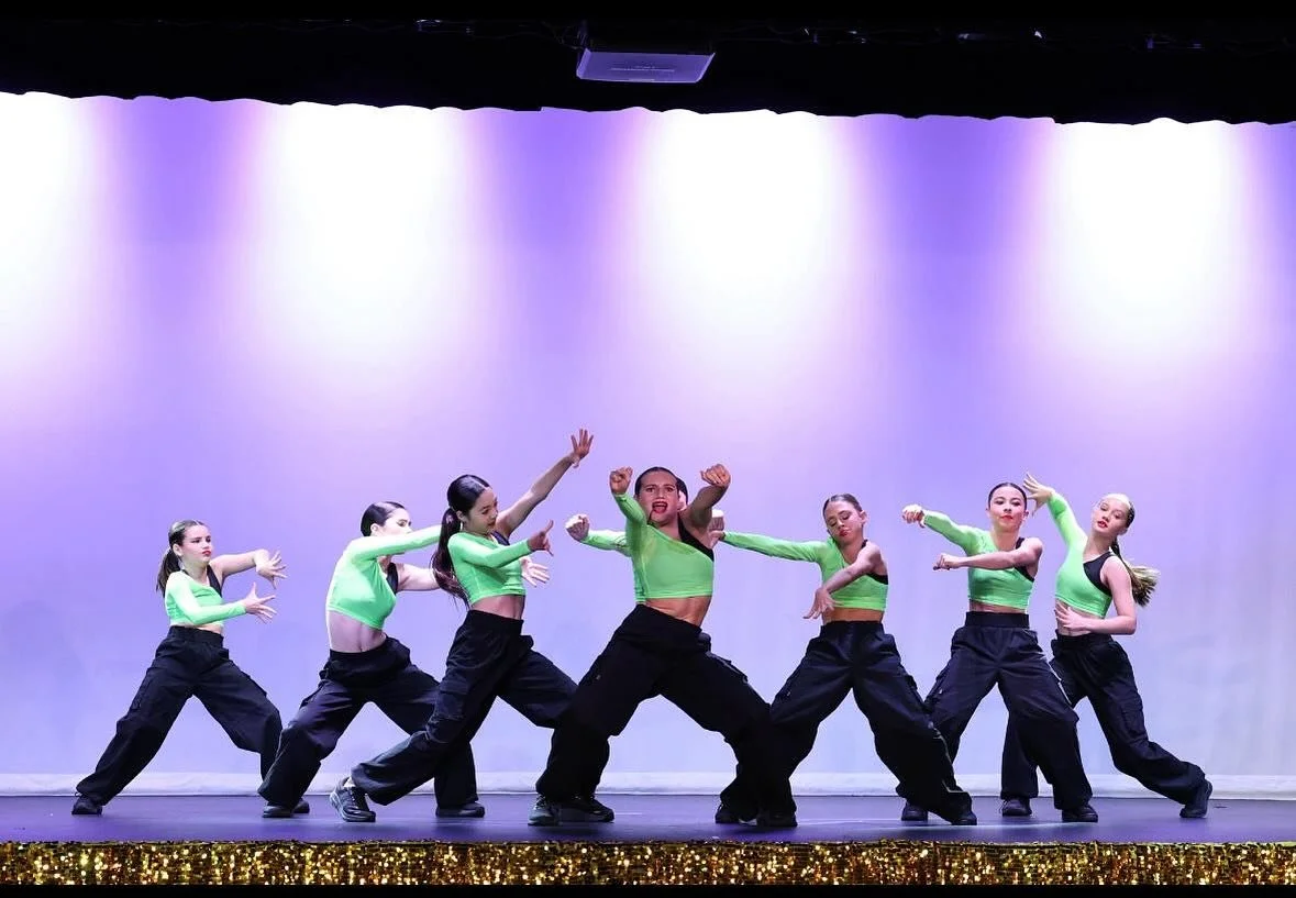 ✨LYONS STUDIO Concert isn&rsquo;t far away! 😍

12th December Friday Night 6.15pm NSW Time 

To get Tickets email us - thelyonsstudio@gmail.com 

Let the Fun Begin whoo woo 🎉🎬💃🏼

#dance #concert #love