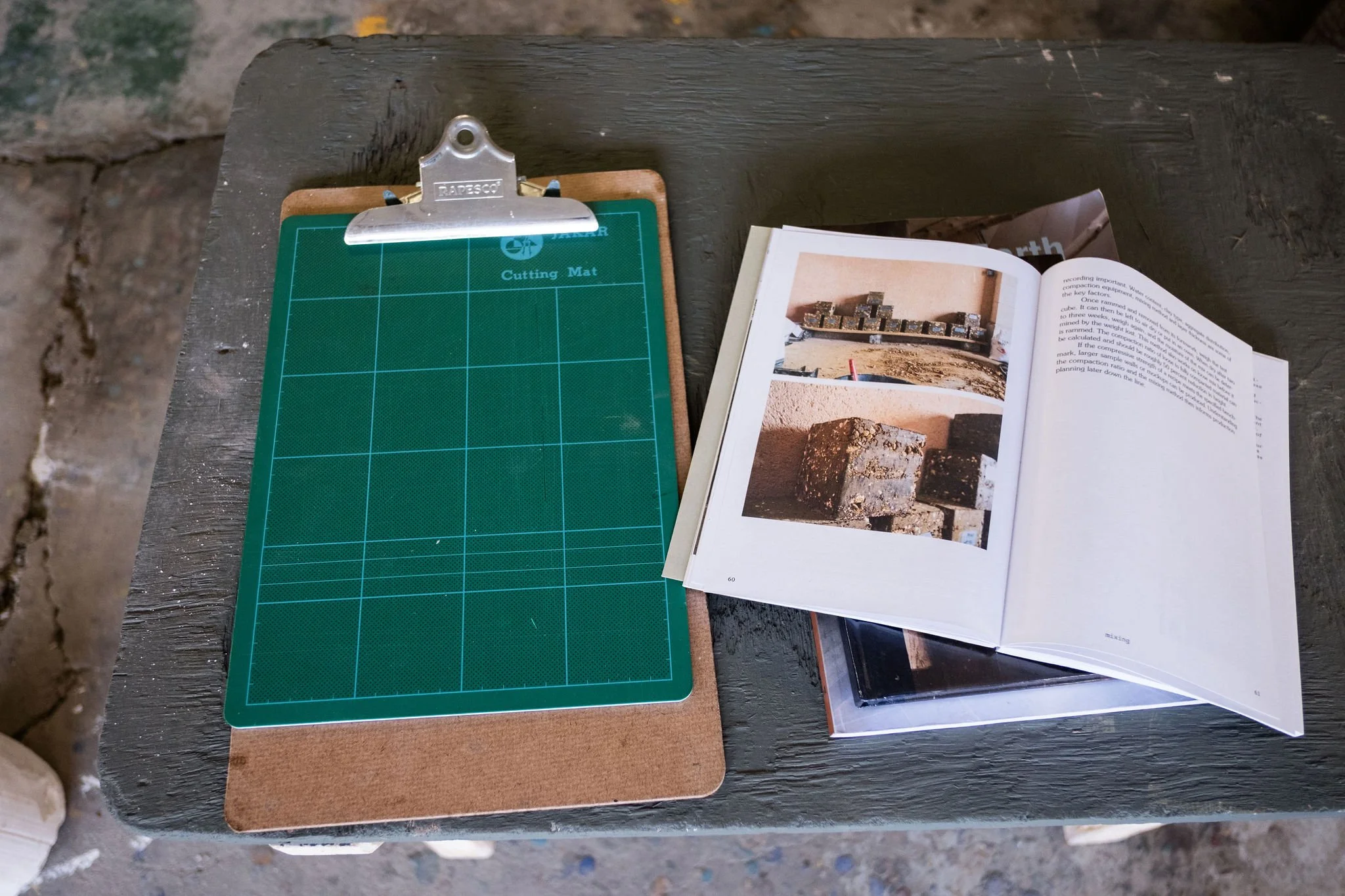 BritishCeramicsBiennial,SarahFraser,RammedEarthPilot,Week1-JennyHarper-52.jpg