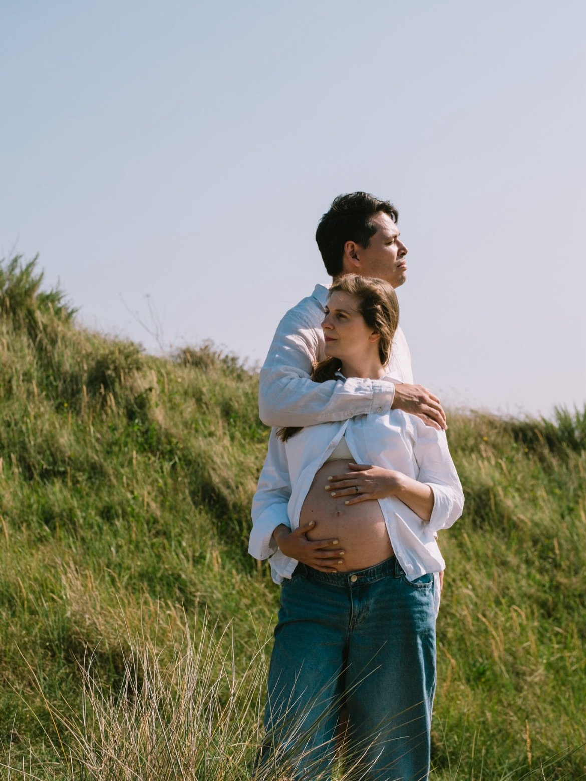 Ik doe weinig pregnancy shoots, maar met dit stel was het een feestje 💚🩵
&bull;
#portretfotograaf #portretfotografie