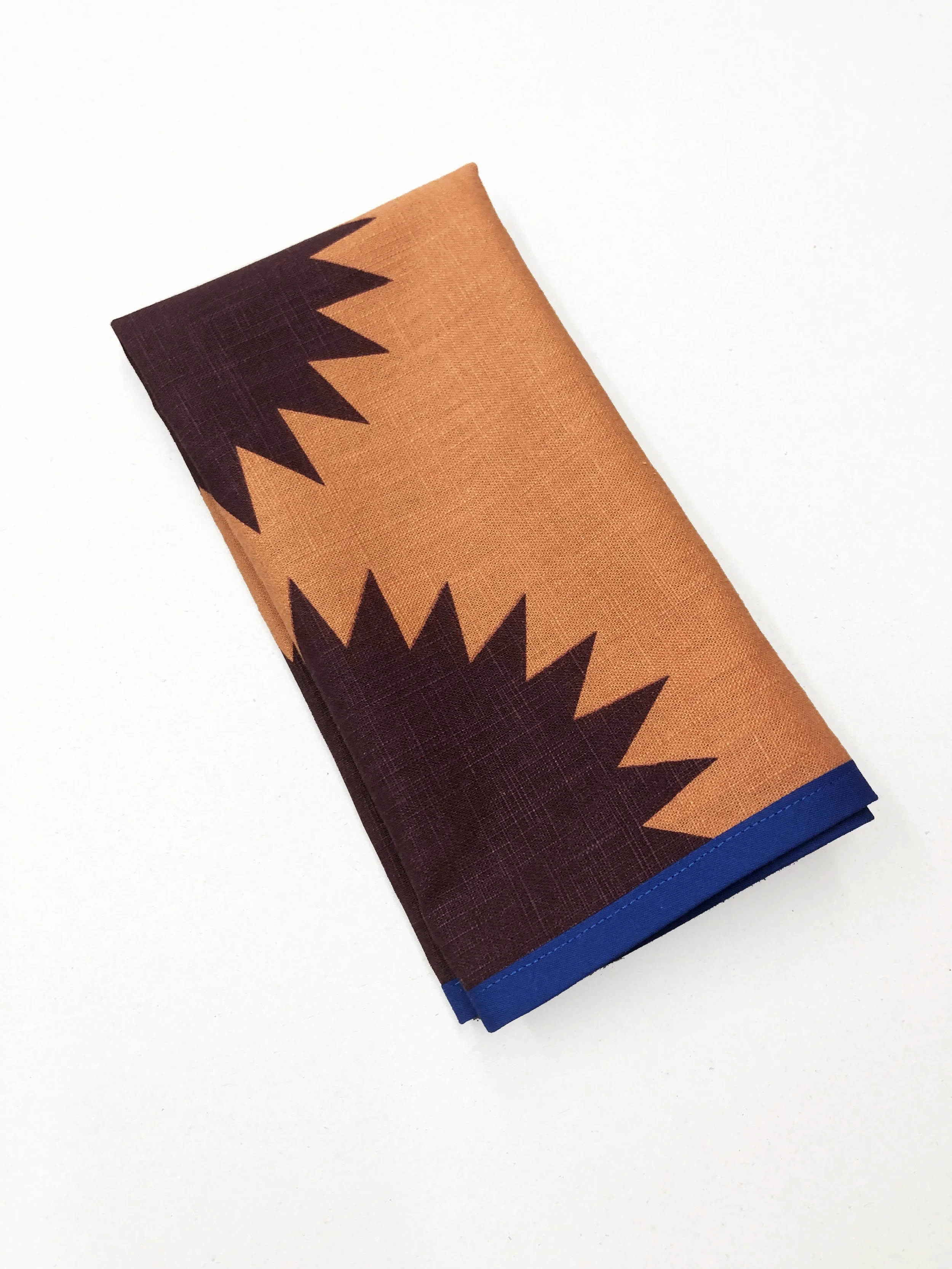 Cinnamon napkin folded.jpg