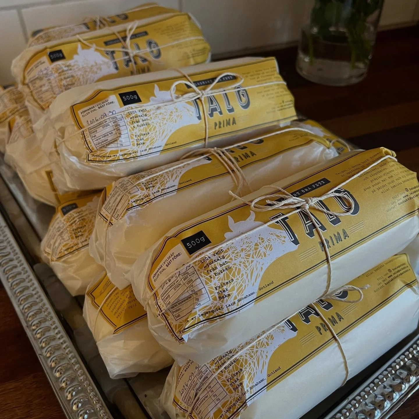 Tjohoo! 💛 Nu &auml;r det p&aring;fyllt med 500g storpack TALG PRIMA som inneh&aring;ller endast f&auml;rsk NJURTALG fr&aring;n n&ouml;t fr&aring;n finfina gotl&auml;ndska g&aring;rdar. 🌱🐄 ☀️

Mer kvalitetsfett till folket! Dessa f&ouml;rpackningar