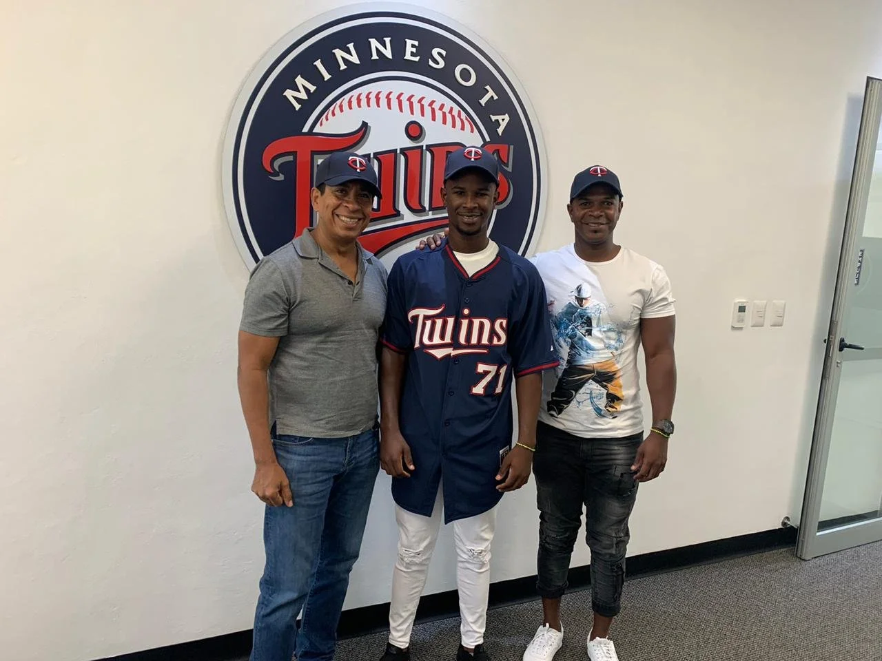 31d1d699-1e73-4005-a27b-ec28c5fea6dc 2.JPG