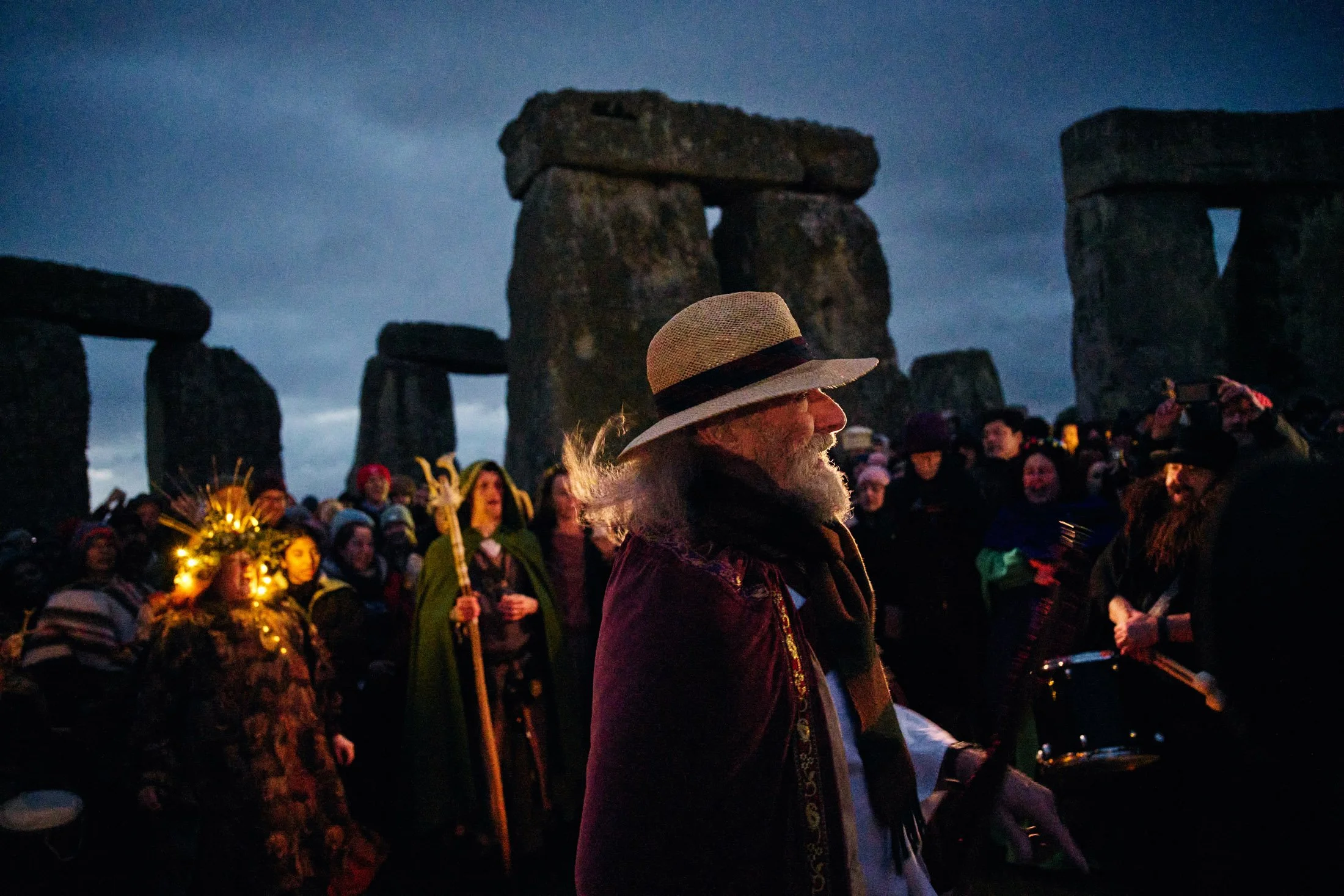 Stonehenge_Solstice_0001.jpg