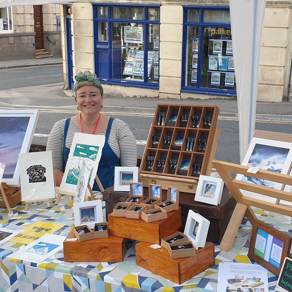 I had such a wonderful time at Stroud Oitdoor Art Fair yesterday, sharing a stall with @stroudie_crafter Thank you to everyone who popped along to say hello and support the event and thank you to @chrishujames for organising it! 

#stroudart #strouda