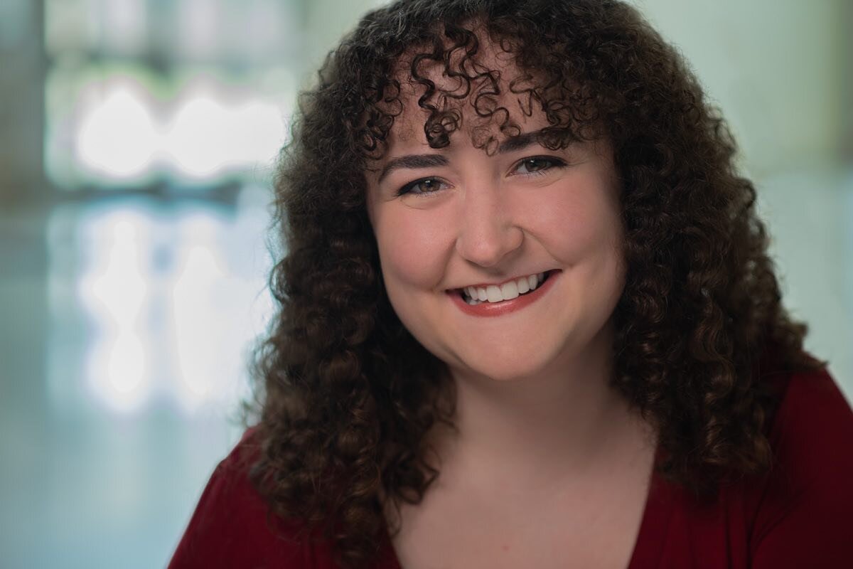 MAGGIE RUCKI || @maggierucki 

HMU 💇🏻&zwj;♀️💄 @ellenzwright 

#headshots #actorslife #studentheadshots #nycphotographer #headshotphotographer #onutheatre #naturallight #studioscapebrooklyn #classof2021 #mattsimpkinsphotography #mattsimpkinsheadsho