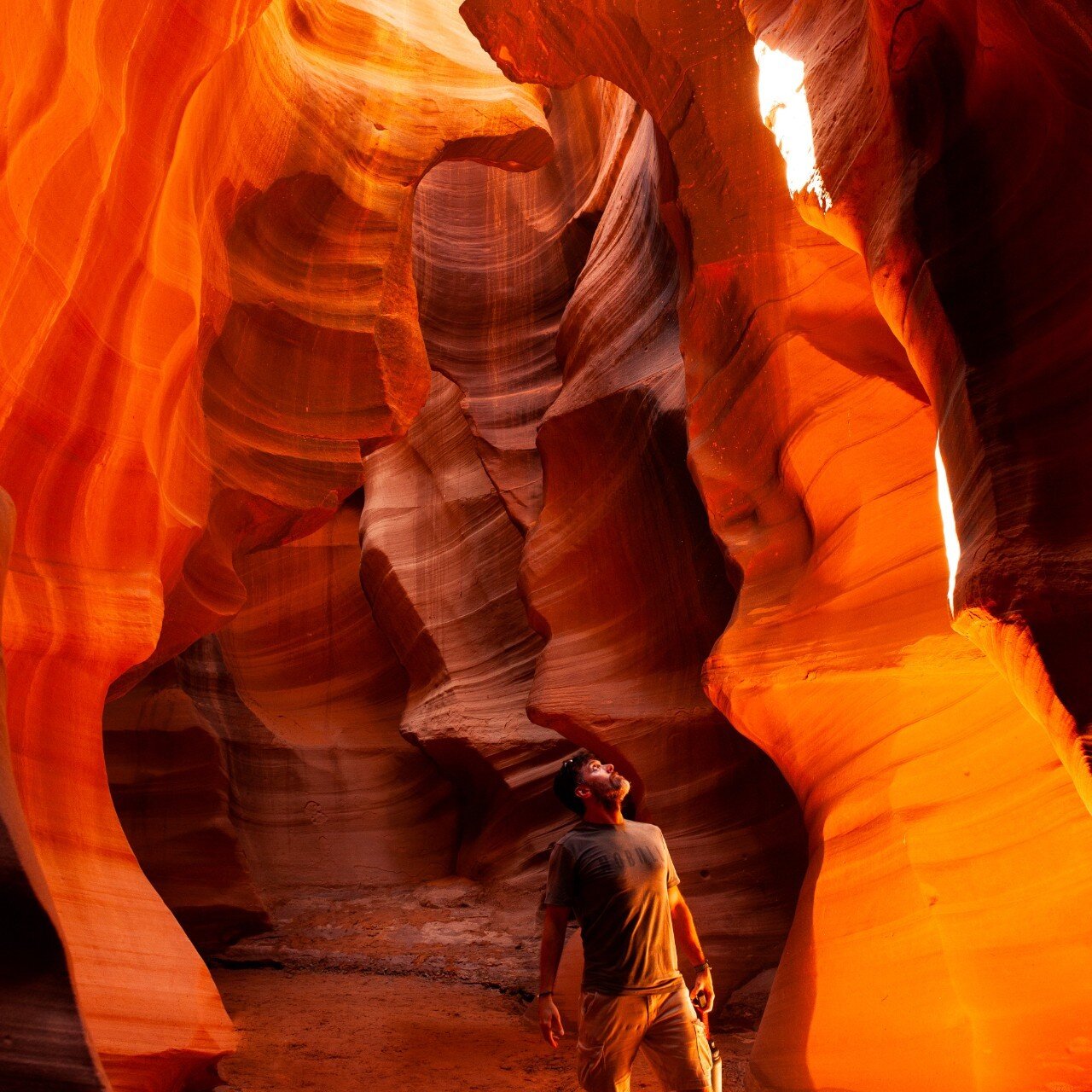 Sunday memories!
&middot;
&middot;
&middot;
#antelopecanyon #antelopecanyonarizona #upperantelopecanyon #adventurousantelopecanyon #aact #travelphotography #travelphotographer #travelphoto #arizona #pagearizona #photography #photooftheday #viral #can