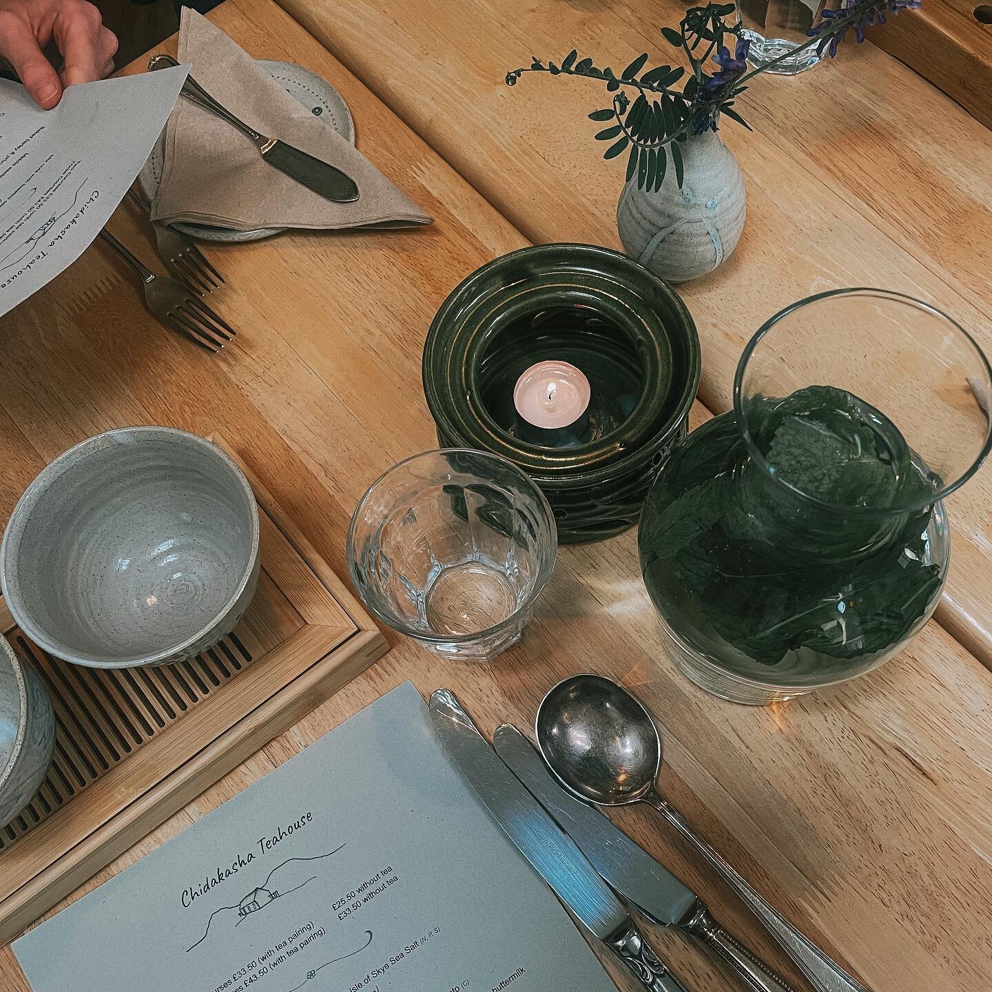 I love coming across new spots on the island to recommend to others &amp; this is such a good wee find! 🙌🏽

Chidakasha Skye is a vegetarian restaurant in Glendale - a beautiful spot on the North West of Skye. They offer a small, well thought out me