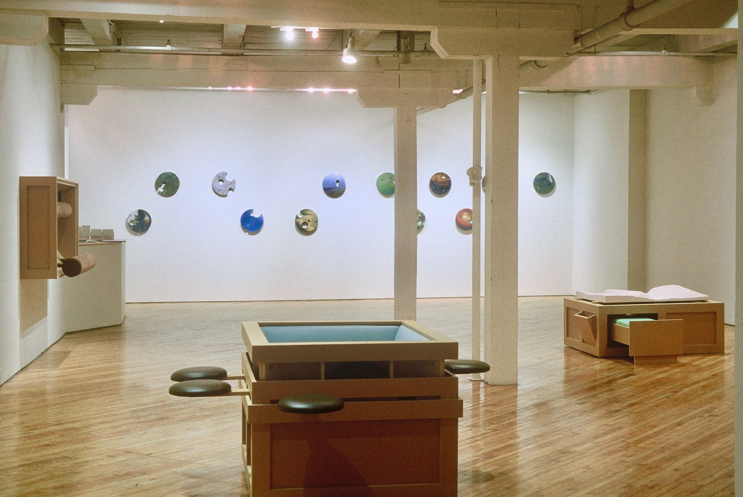 Manifest. 2002