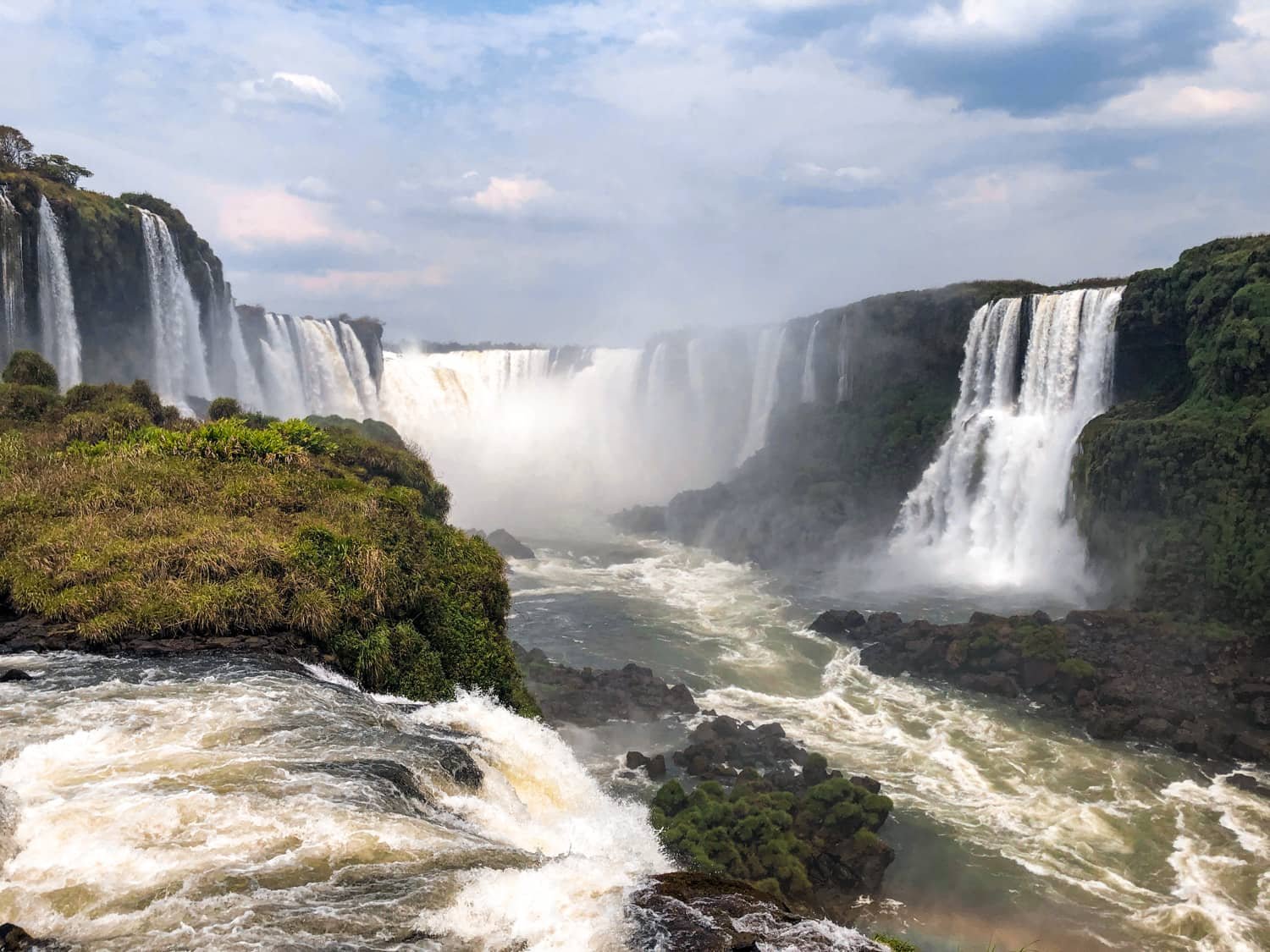 Iguazu Falls - backpacking Brazil