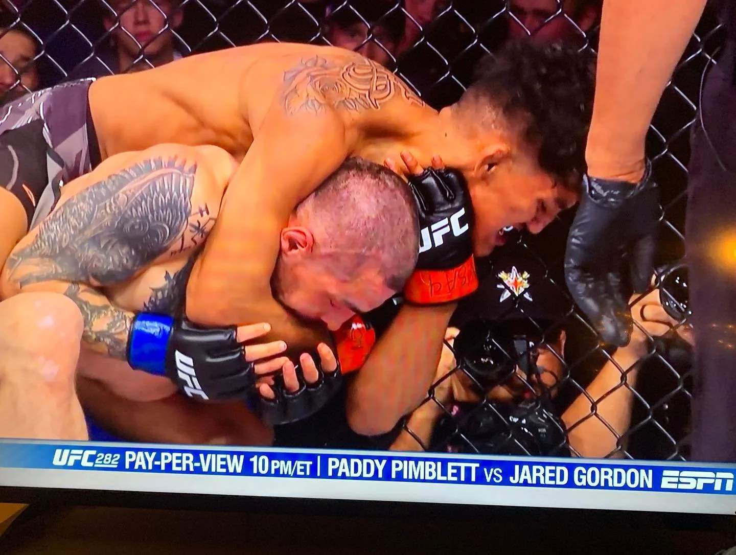 Congrats to Raul Rosas Jr. on his excellent display of Jiu-Jitsu tonight. An impressive octagon debut for the 18 yr old on the biggest stage in MMA.
#ufc282 #ufcdebut #jiujitsu