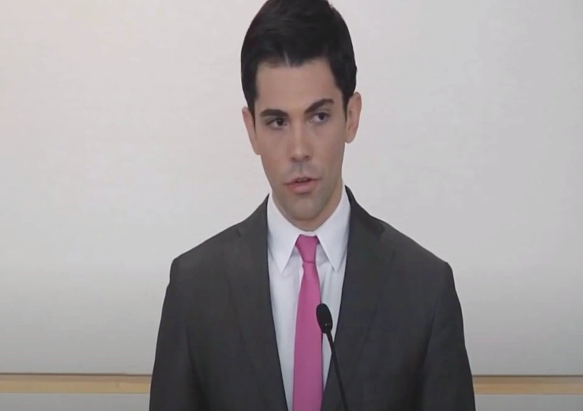 Thanos Dimadis speaks at the Association of Greek students in the U.S.