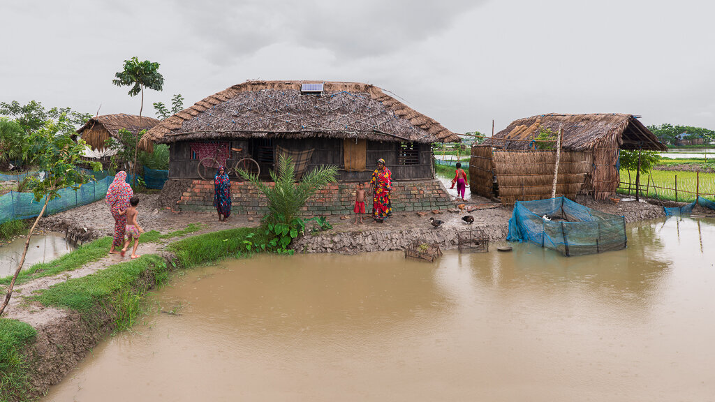 Flood Resistant Housing, Antabunia