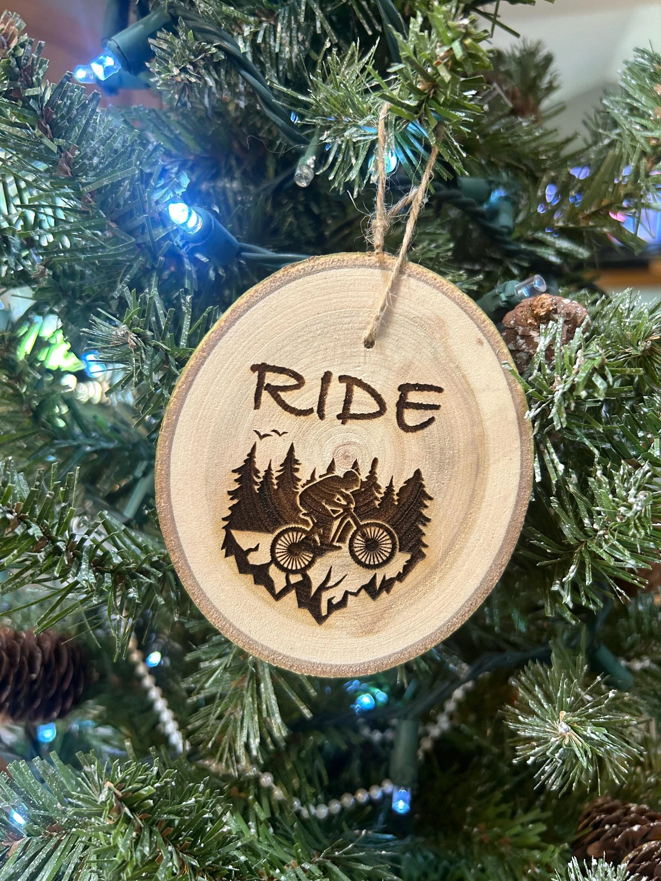 https://i.etsystatic.com/23379644/r/il/694bf7/6853978947/il_fullxfull.6853978947_8qf1.jpg