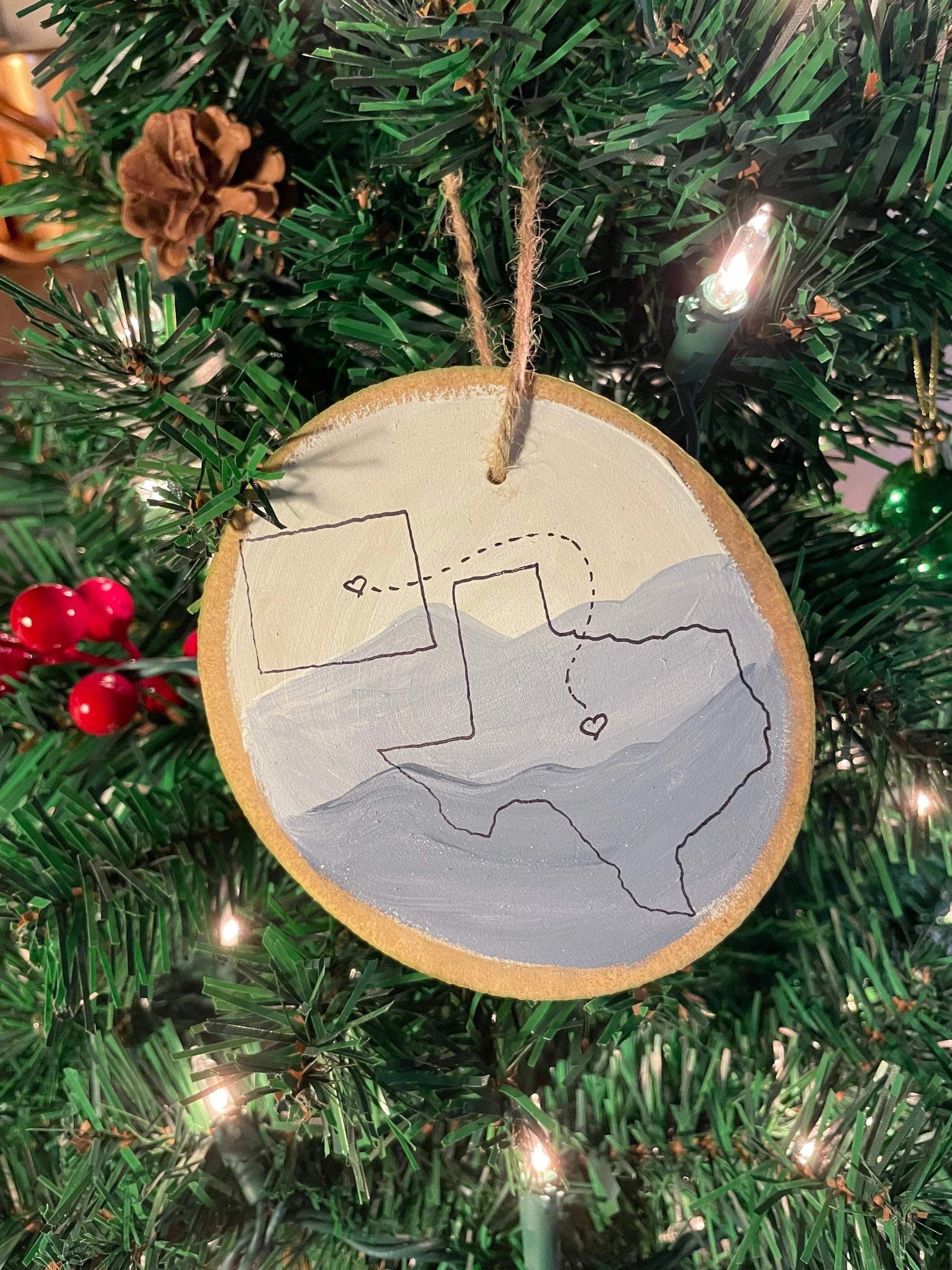 https://i.etsystatic.com/23379644/r/il/31c547/3440114742/il_fullxfull.3440114742_niau.jpg