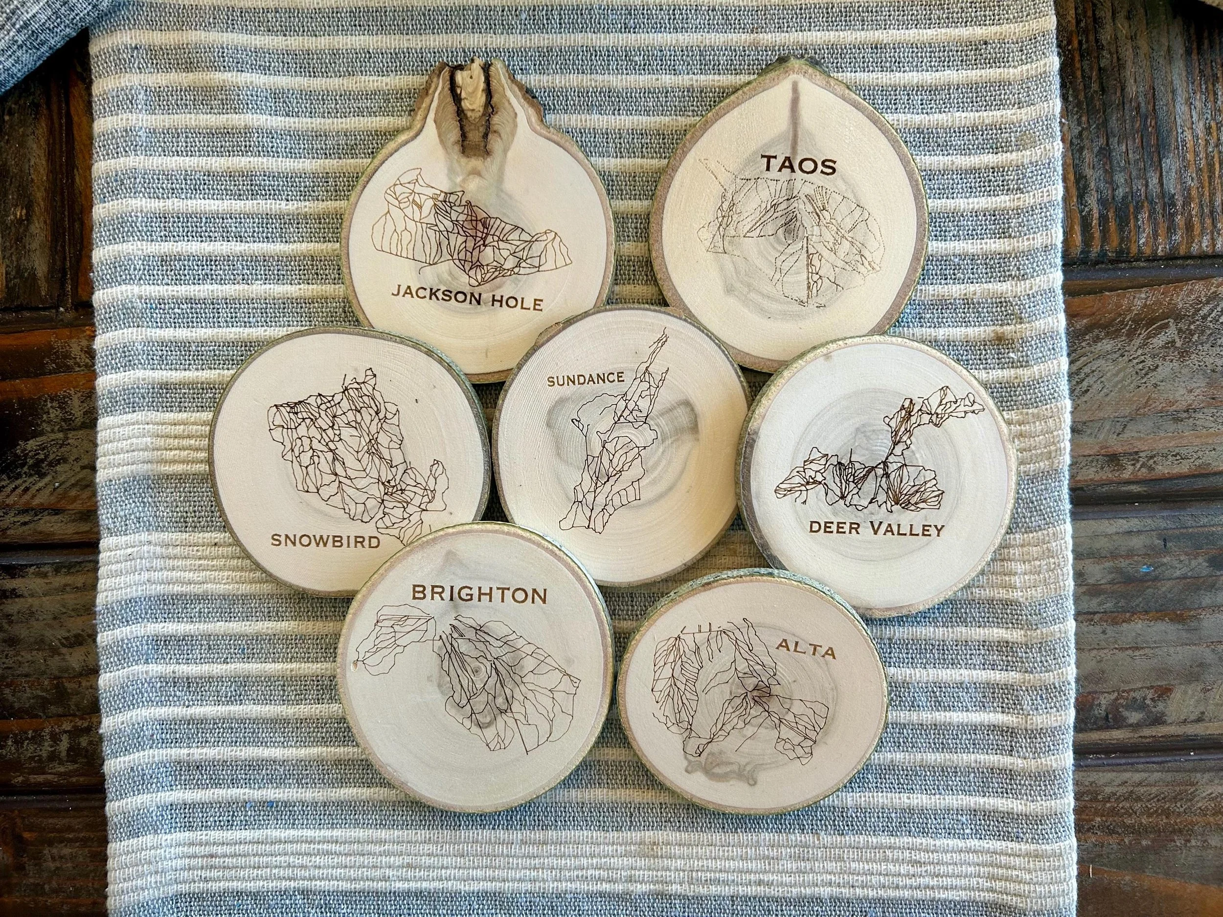 https://i.etsystatic.com/23379644/r/il/226e62/6309585322/il_fullxfull.6309585322_dytr.jpg